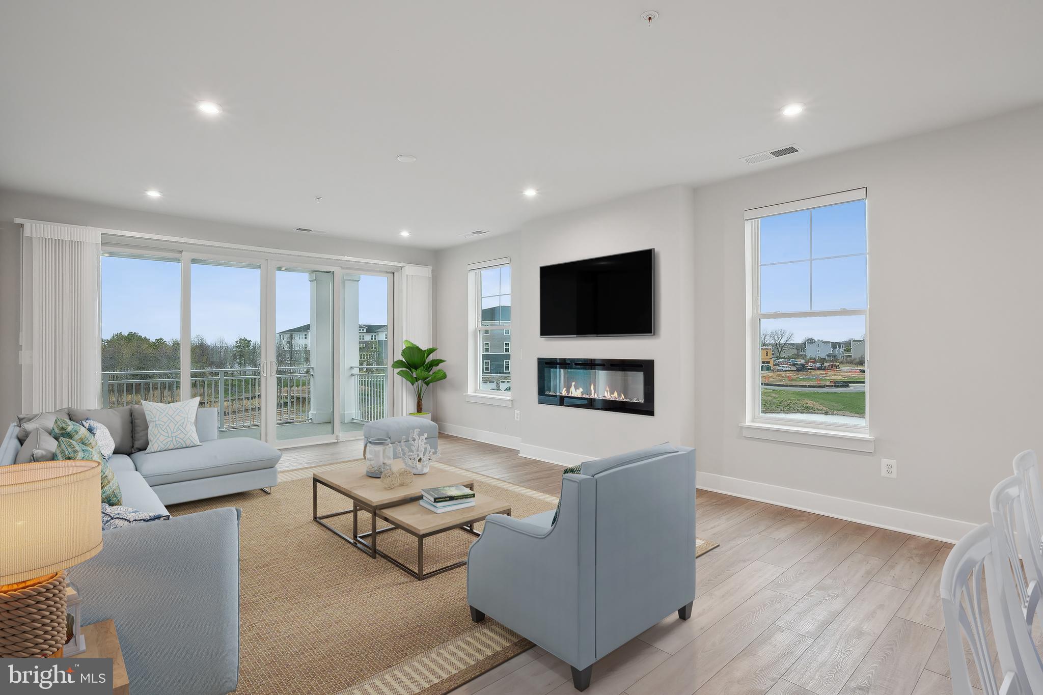 FOUR SEASONS AT KENT ISLAND - Residential