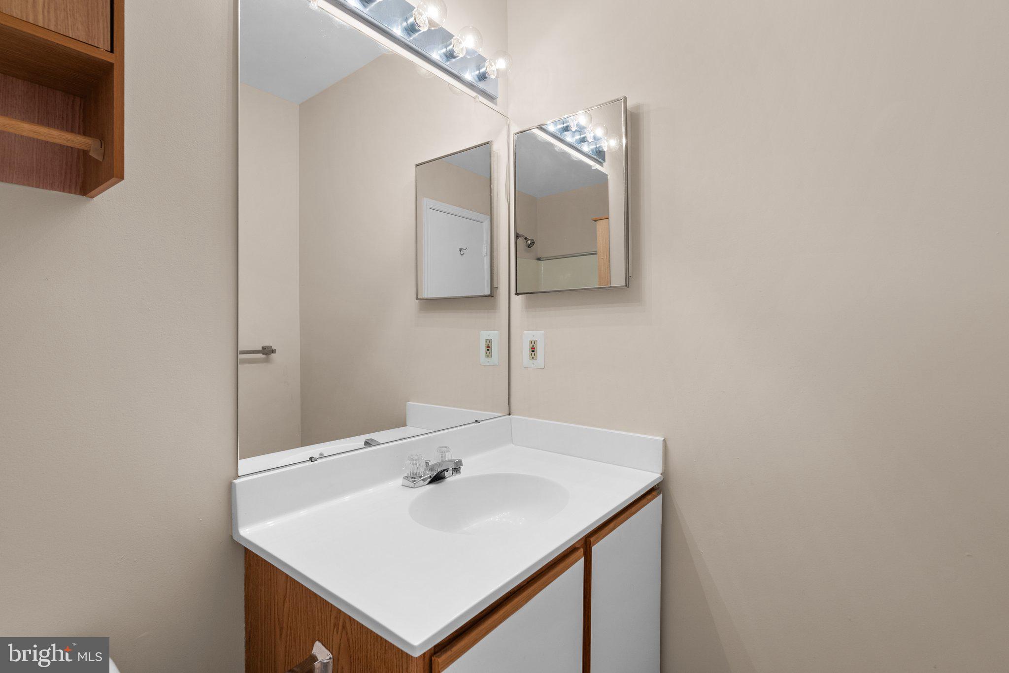 CHARLESGATE - Residential