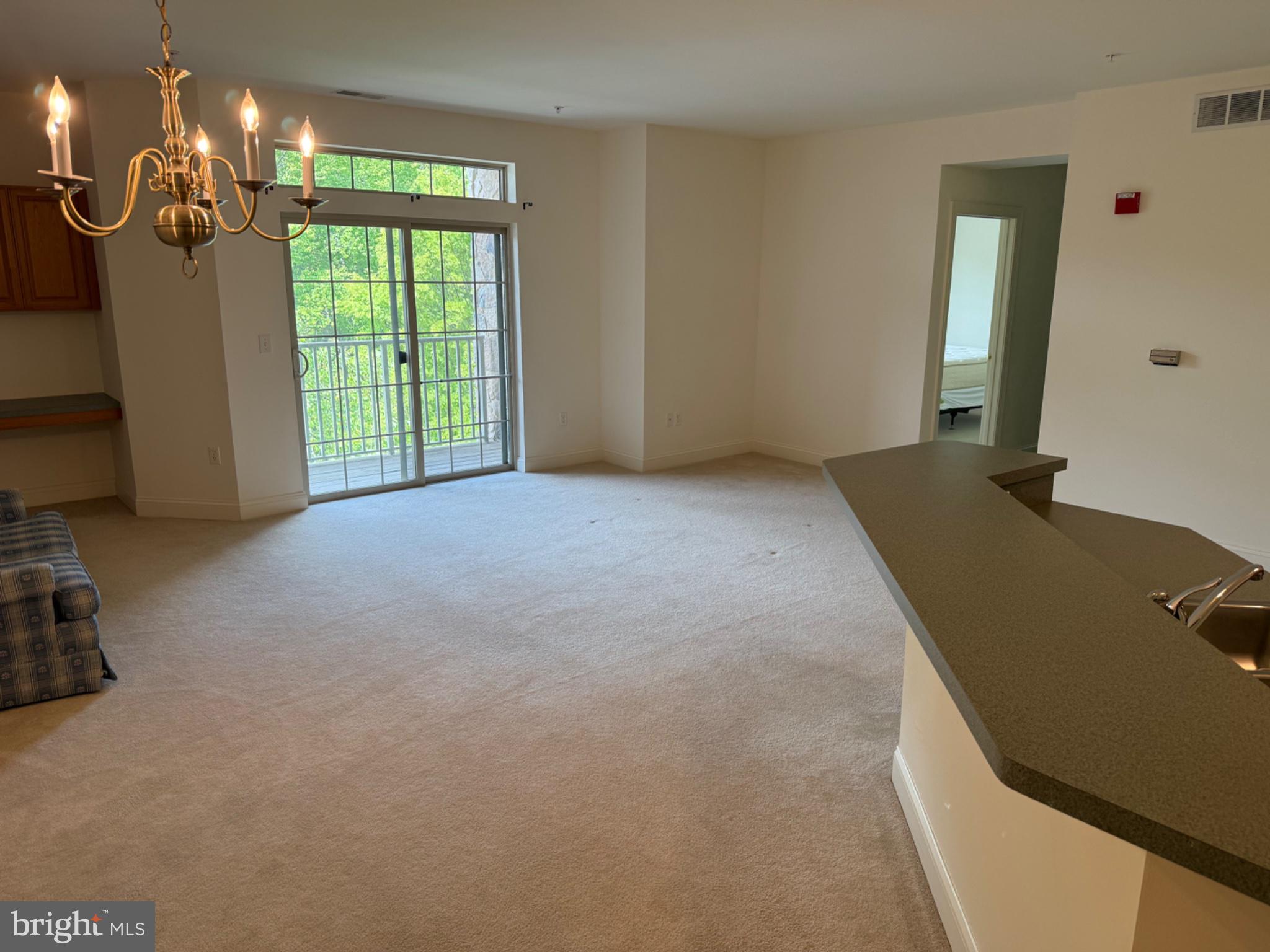 VILLAGE OF FOUNTAINVIEW - Residential