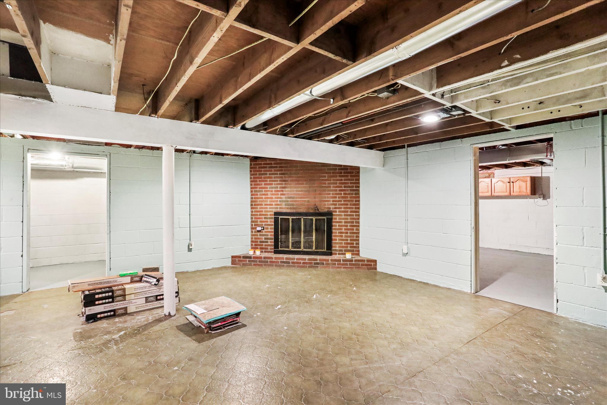 NORTH END - Residential