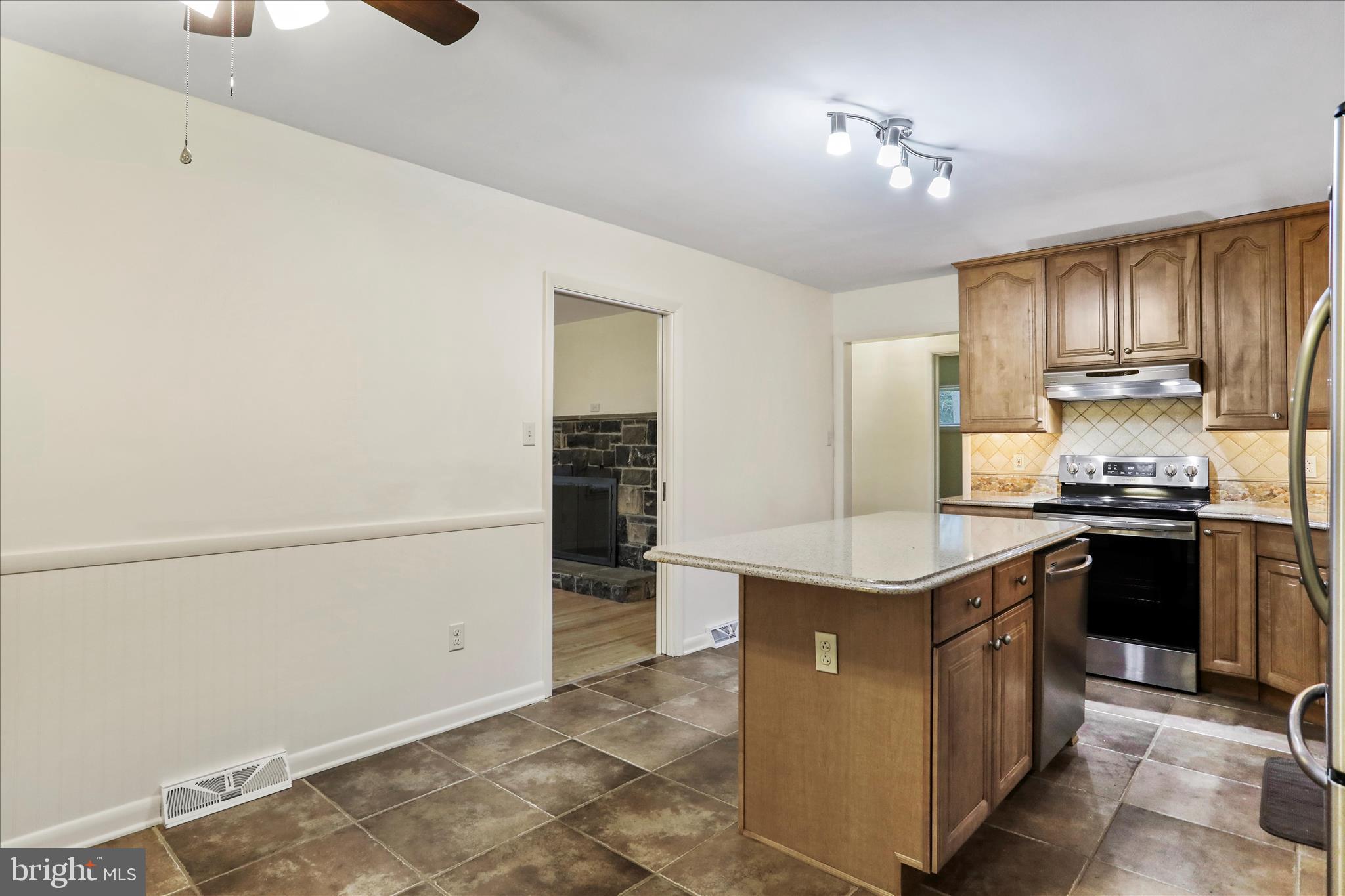 NORTH END - Residential