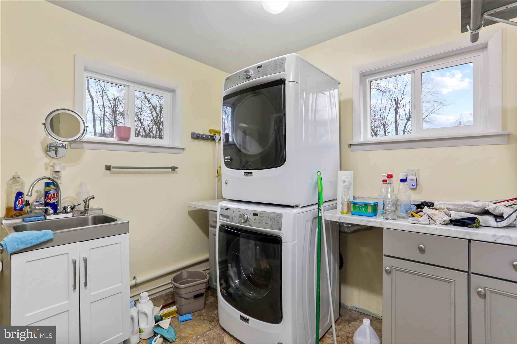 NORTH END - Residential