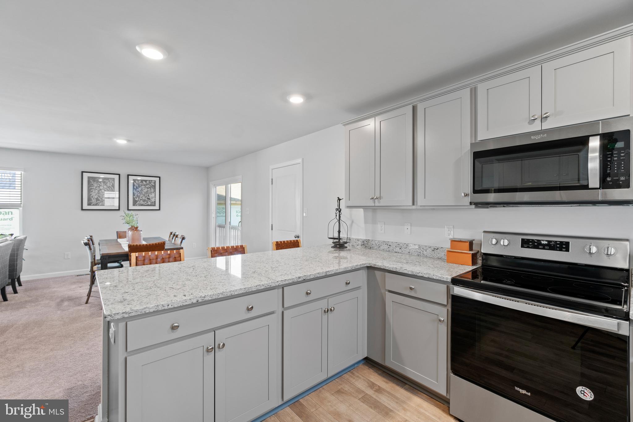 LADYSMITH VILLAGE - Residential