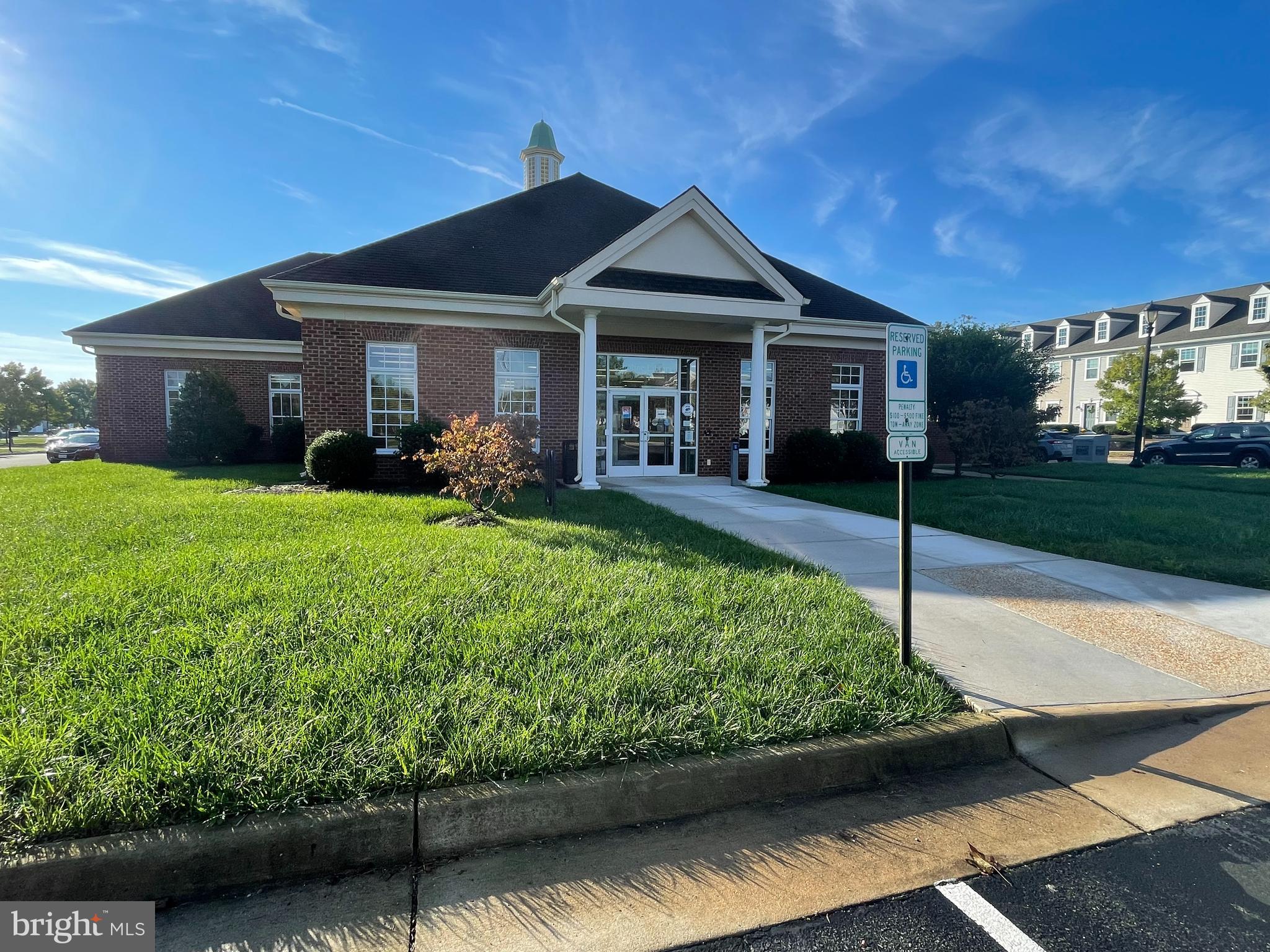 LADYSMITH VILLAGE - Residential