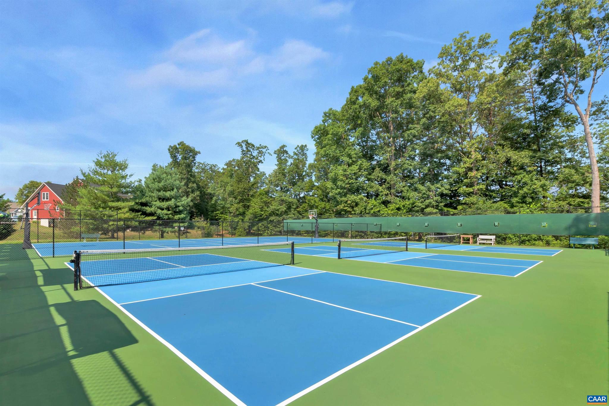 SPRING CREEK - Residential