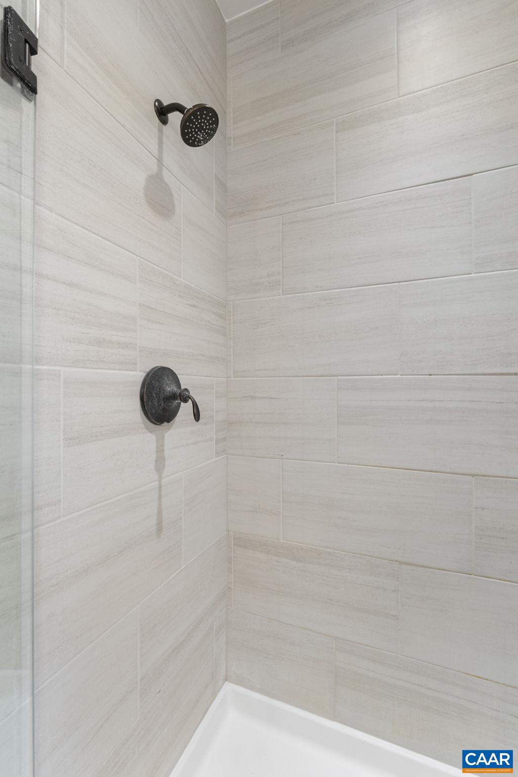 SPRING CREEK - Residential