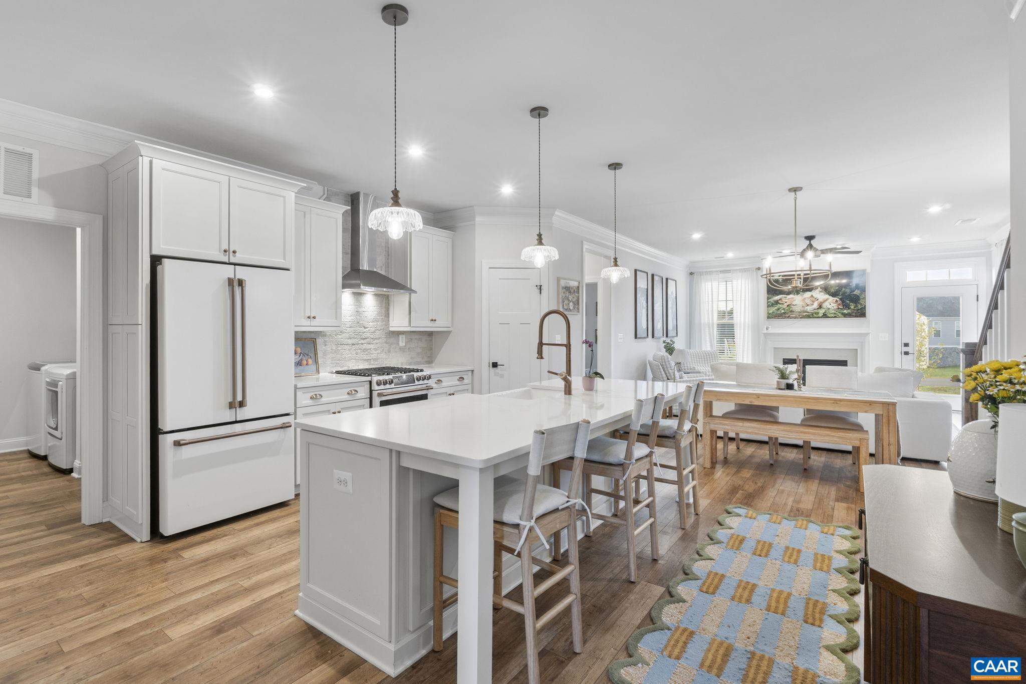 355 BAYBERRY LN
