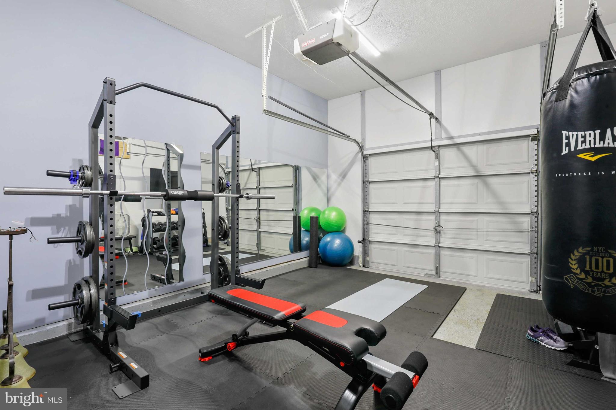 HARFORD TOWN - Residential