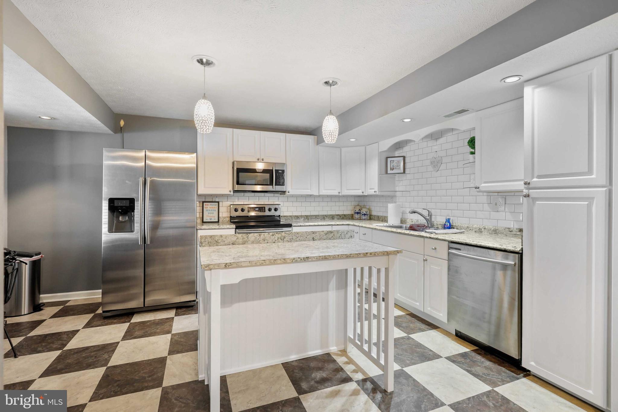 HARFORD TOWN - Residential