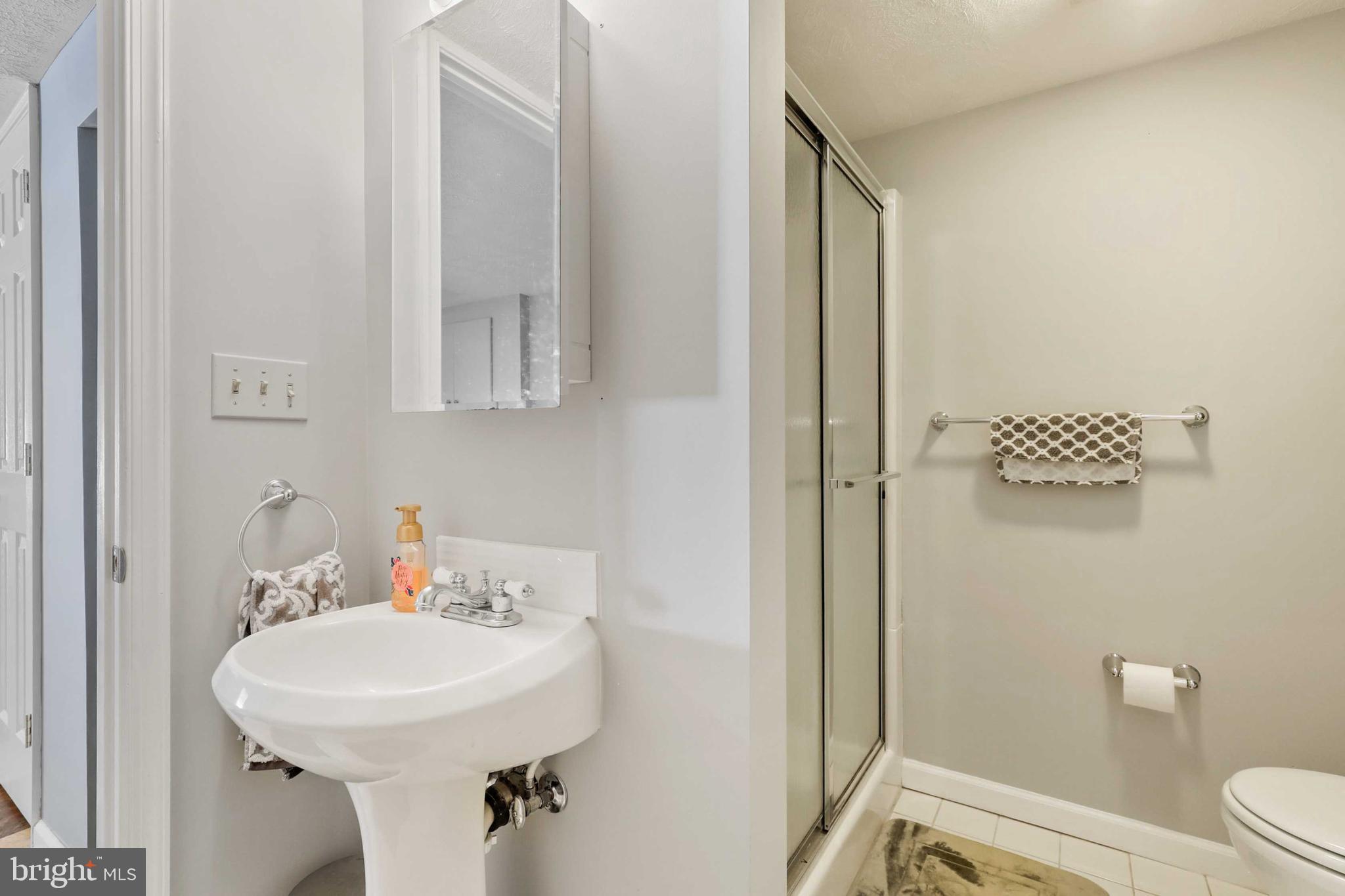 HARFORD TOWN - Residential