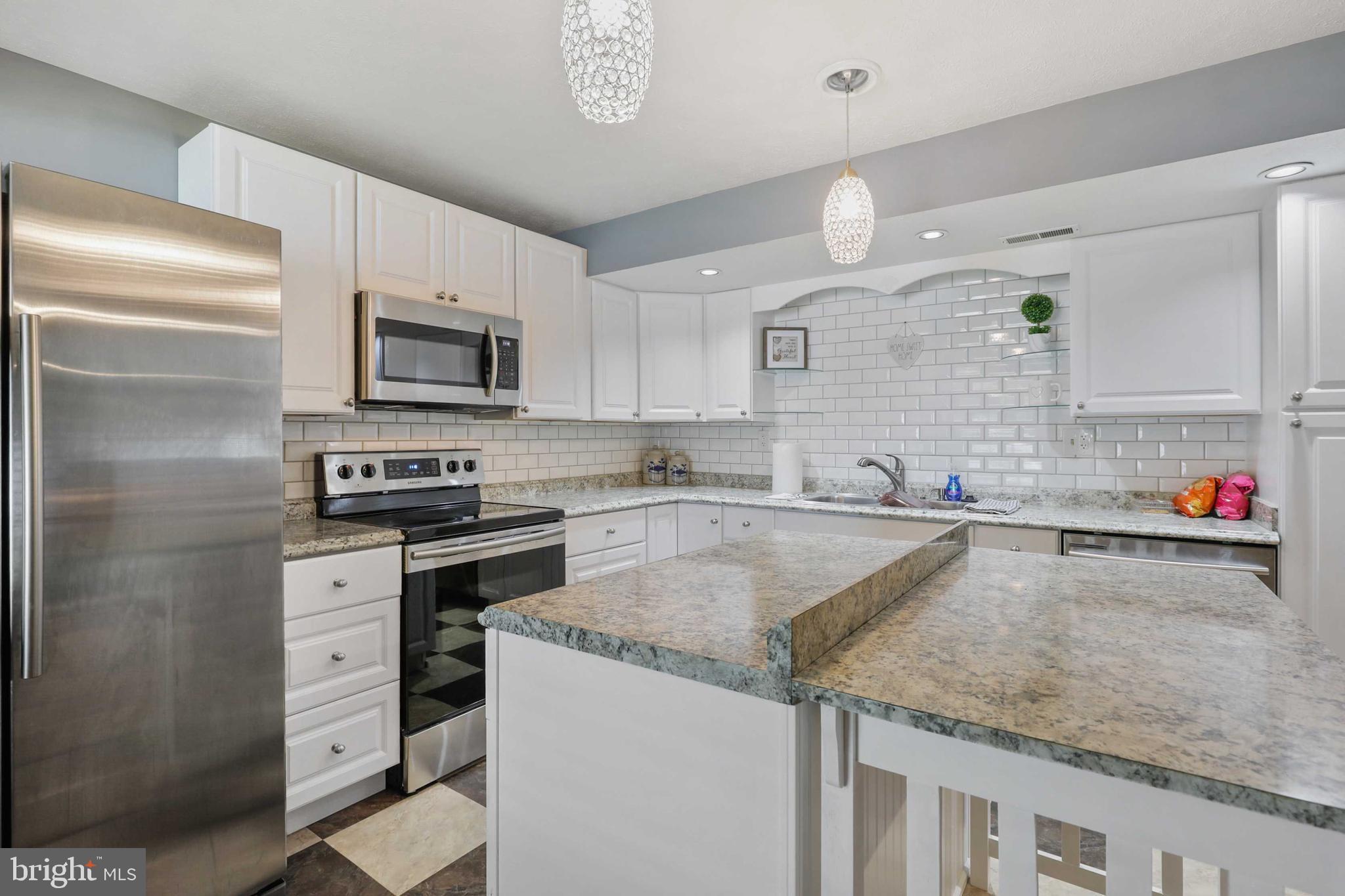 HARFORD TOWN - Residential