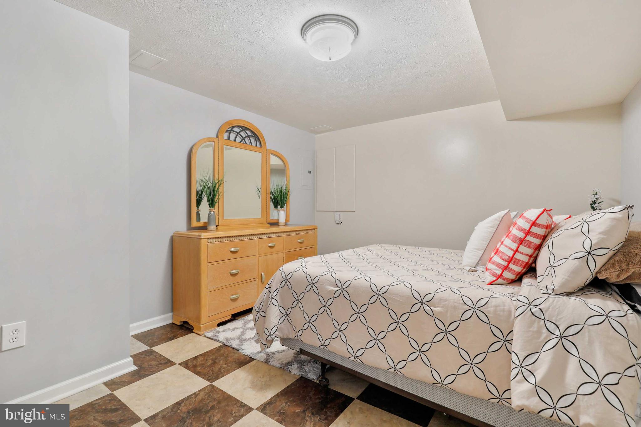 HARFORD TOWN - Residential