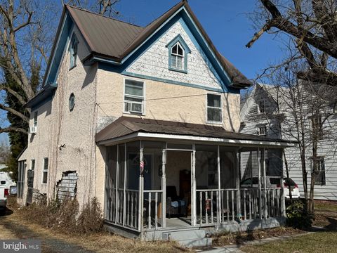 24 W MAIN STREET CRISFIELD MD 21817