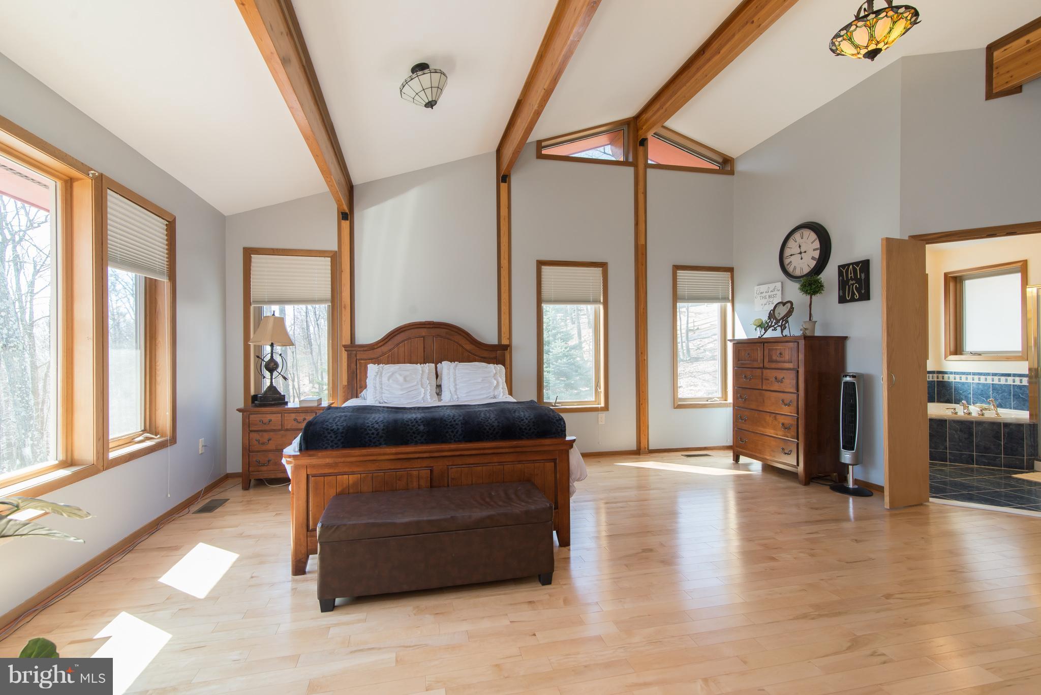 THE WOODS - Residential