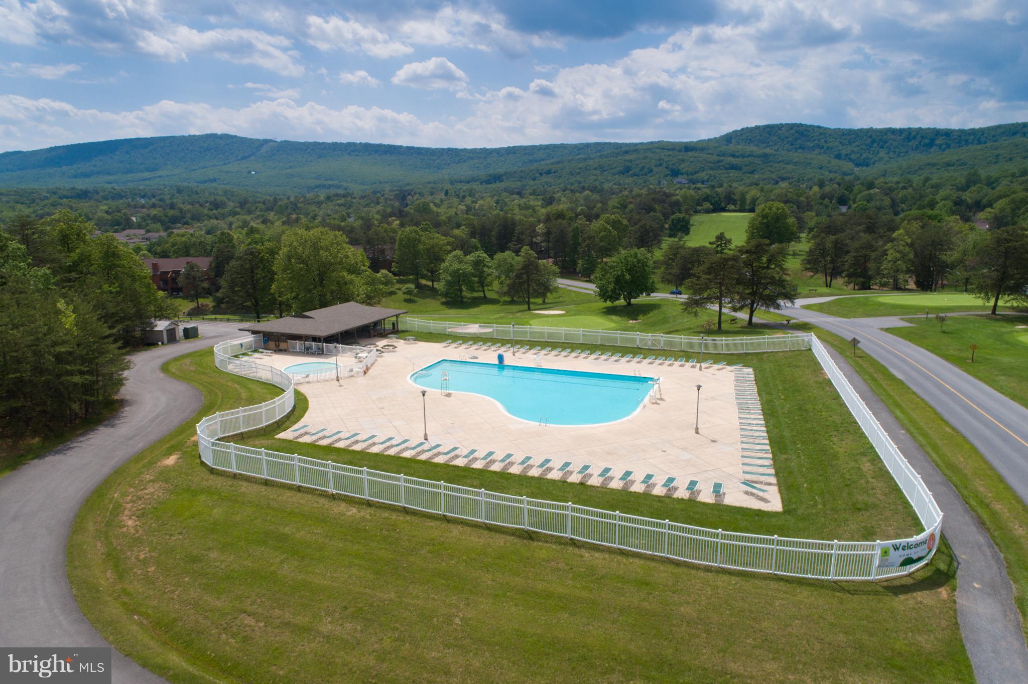 THE WOODS - Residential