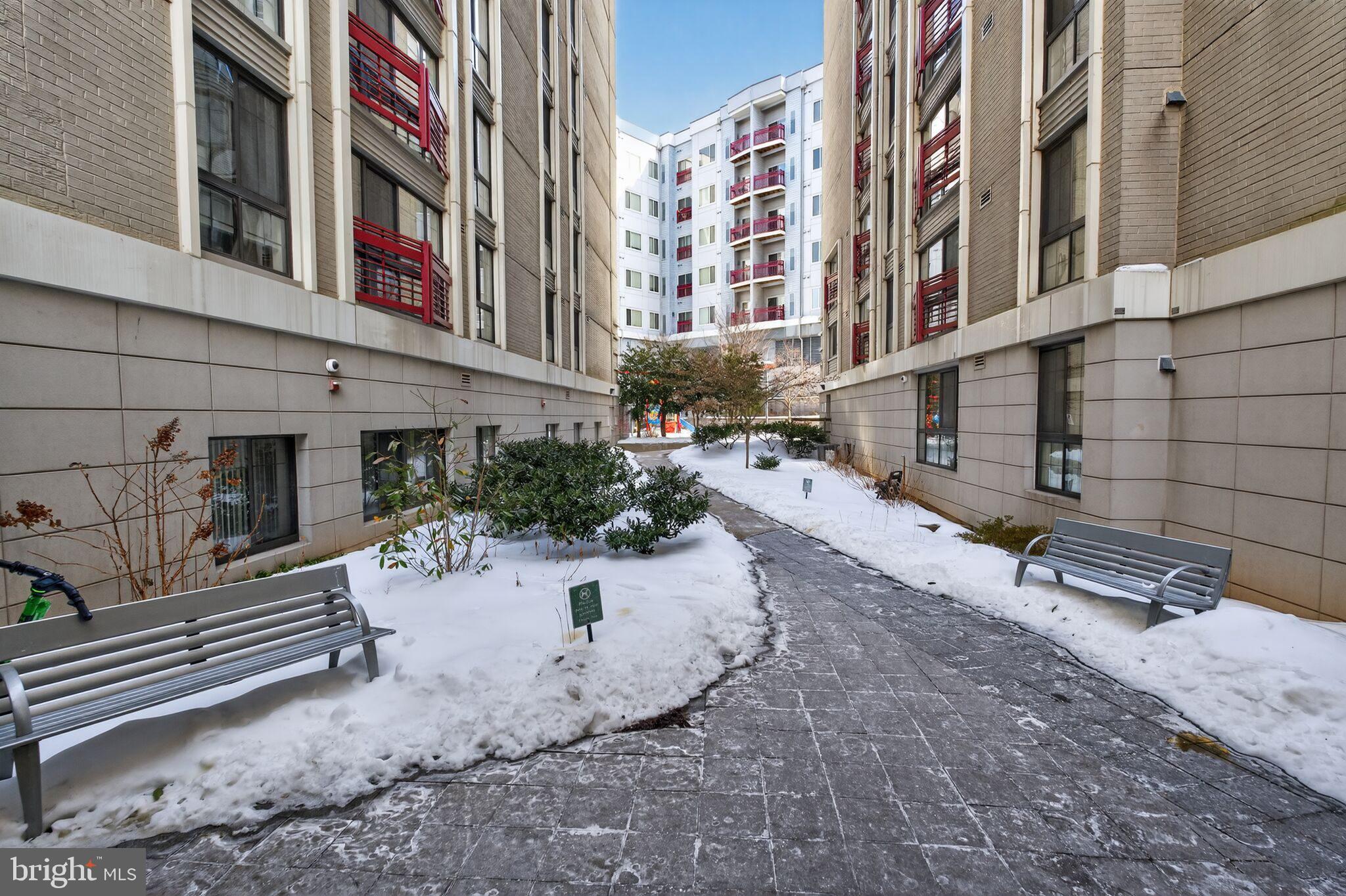 SILVER SPRING - Residential