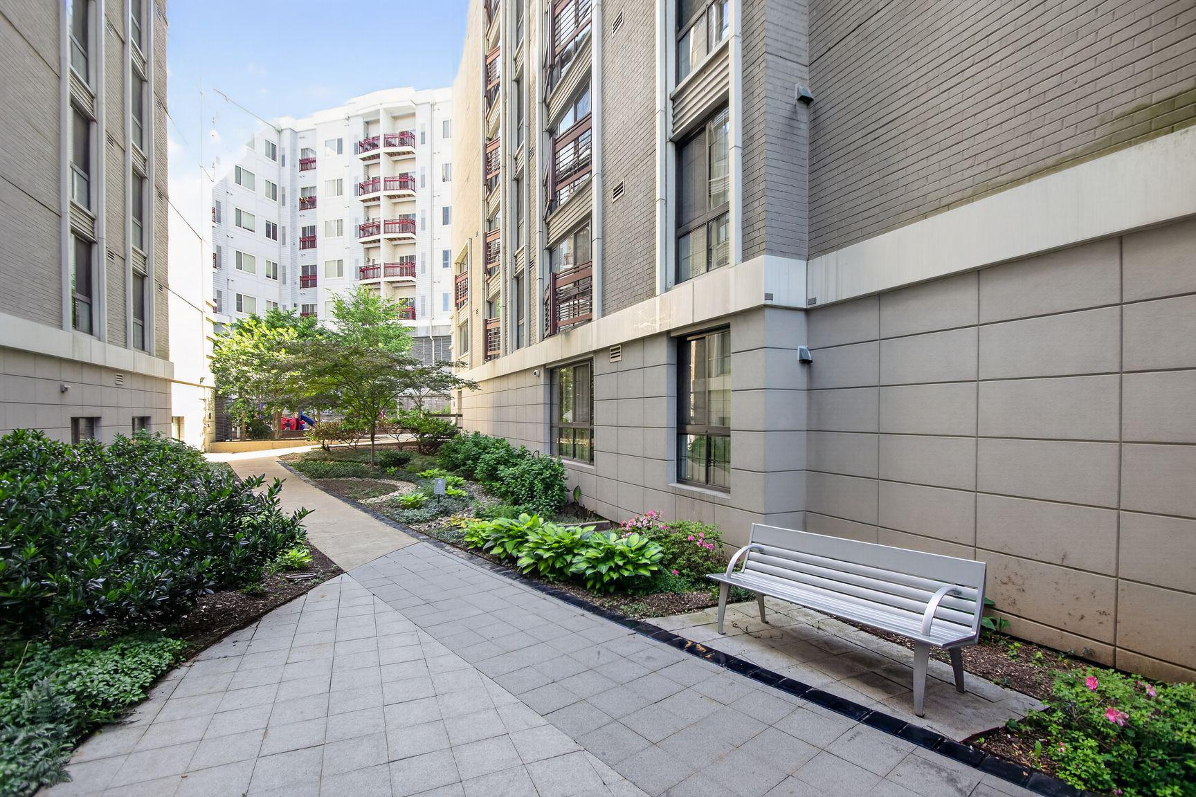 SILVER SPRING - Residential
