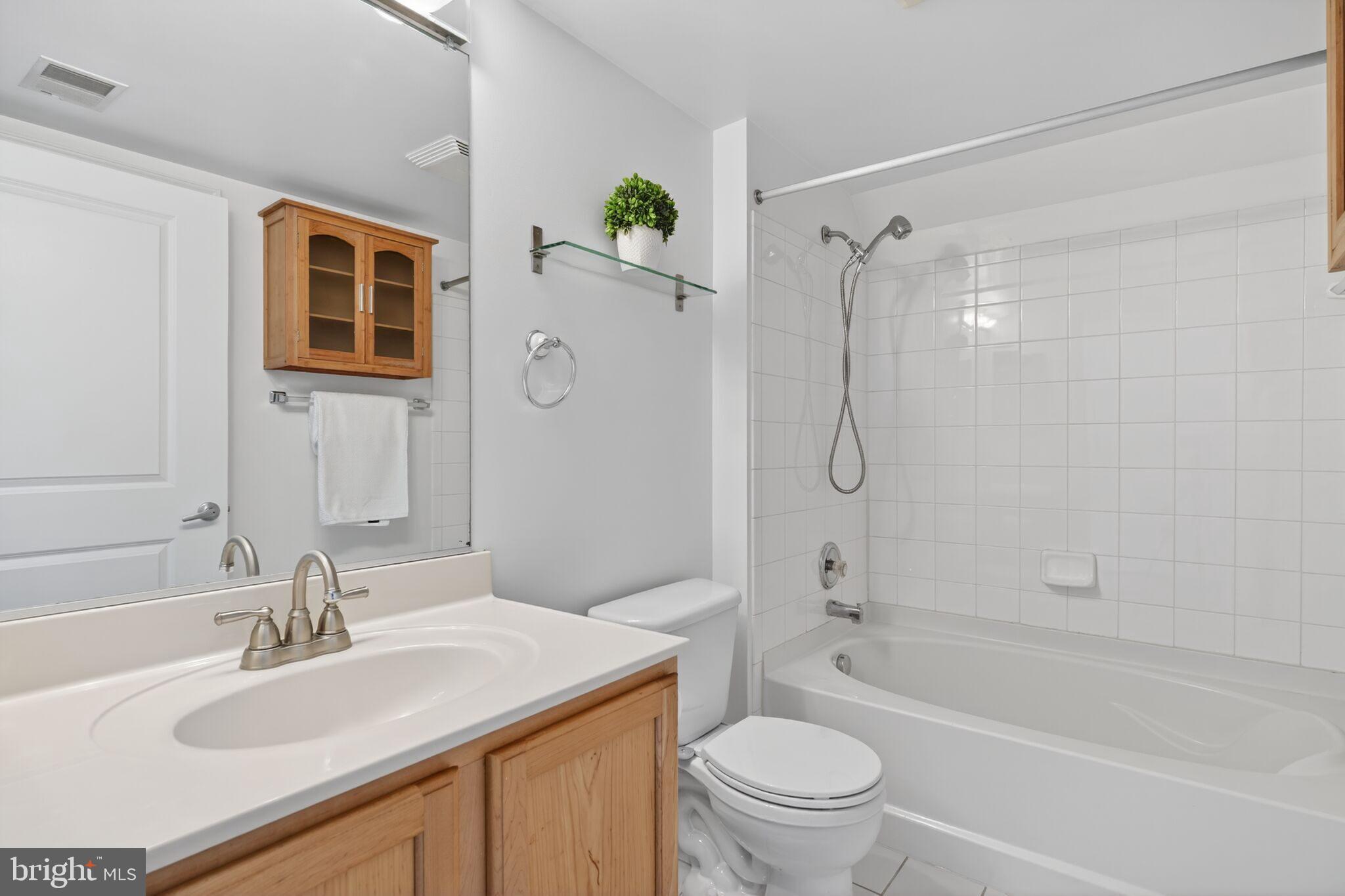 SILVER SPRING - Residential