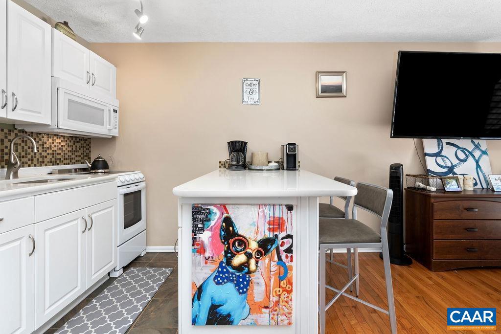 WINTERGREEN RESORT - Residential