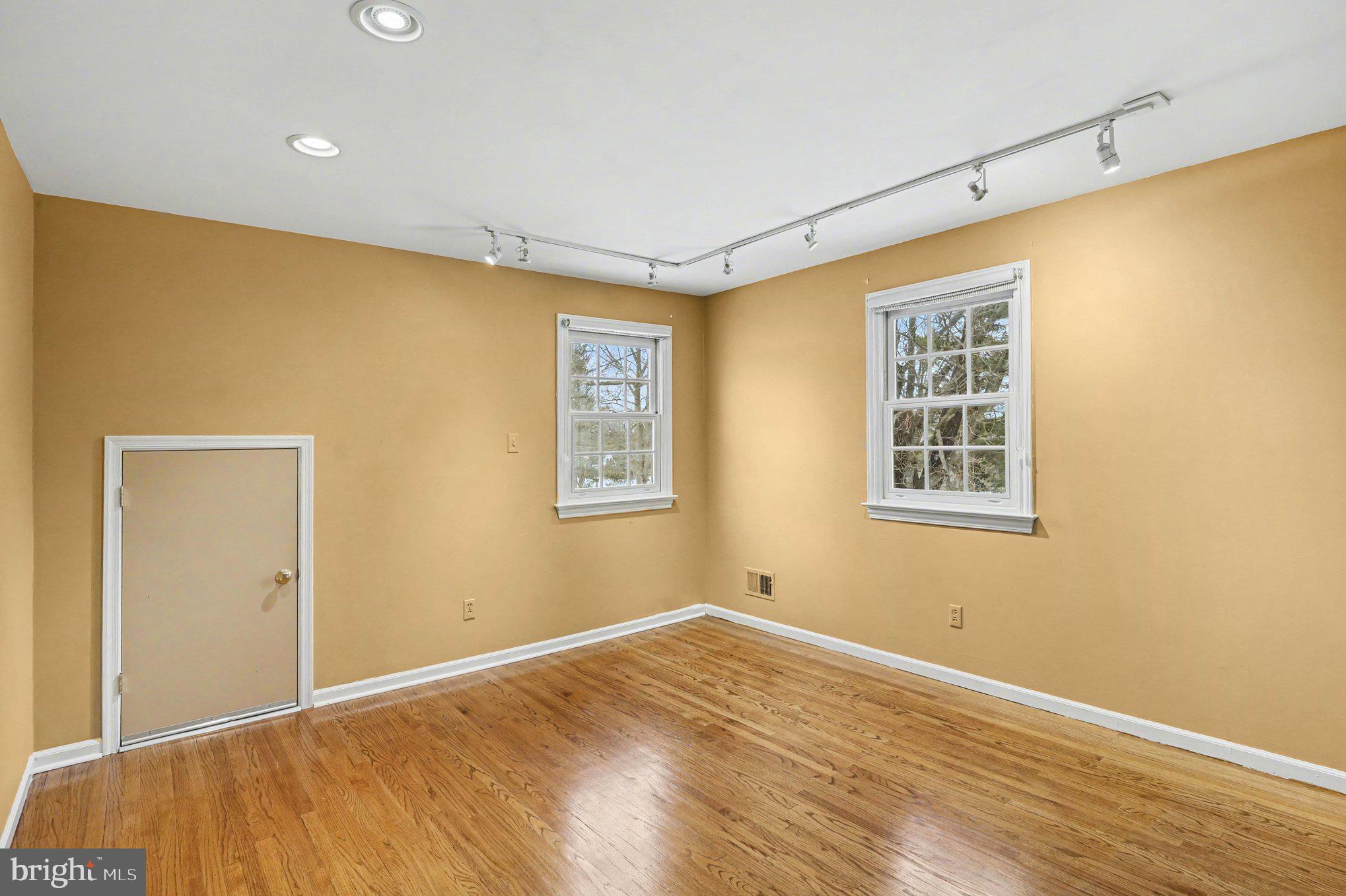 WOODLEA-CONESTOGA - Residential