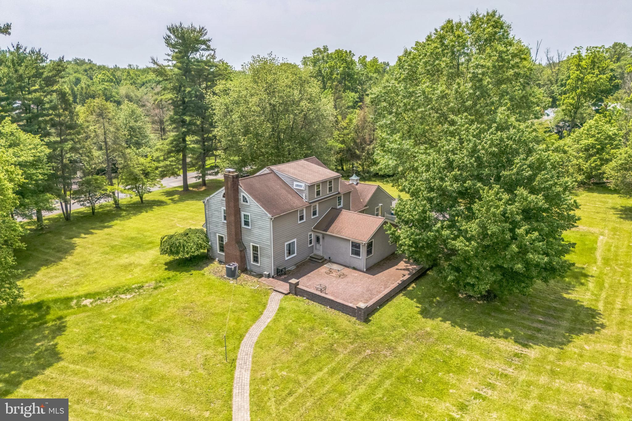 GWYNEDD KNOLL - Residential