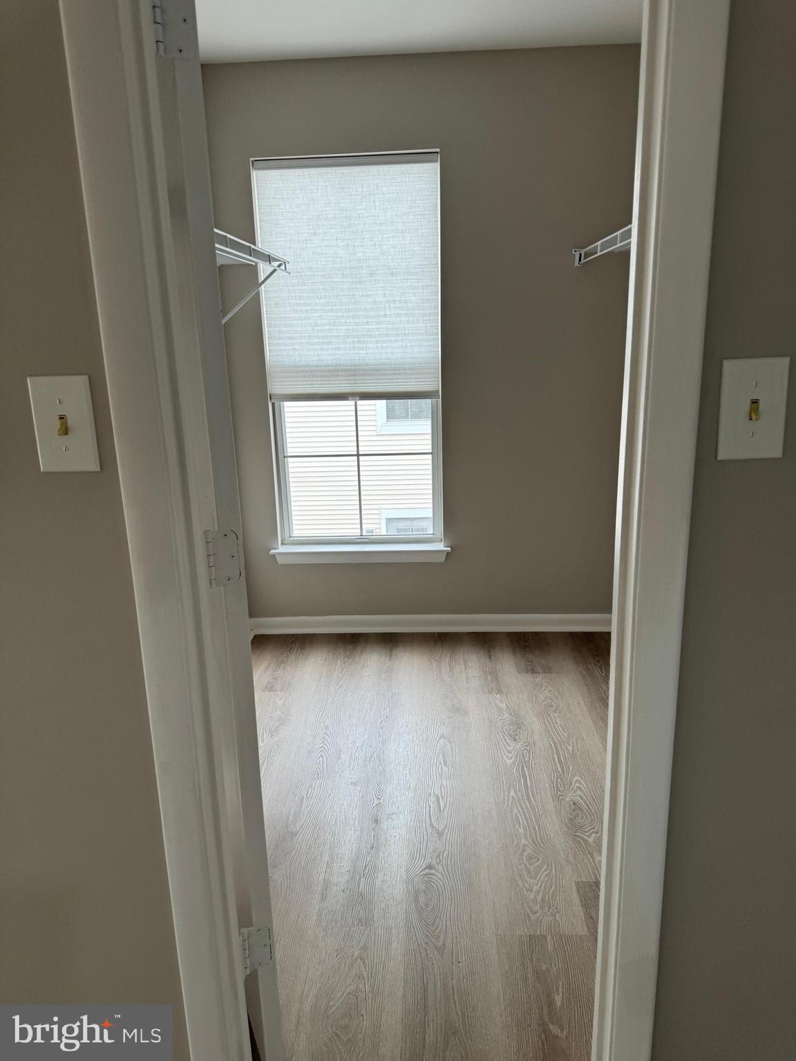 ASHBURN VILLAGE - Residential Lease