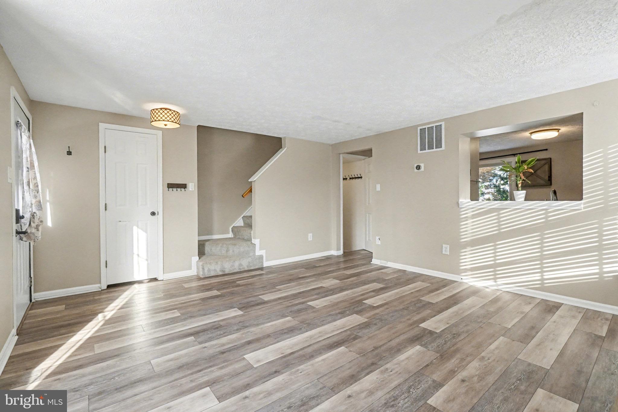 THOMAS RUN - Residential Lease