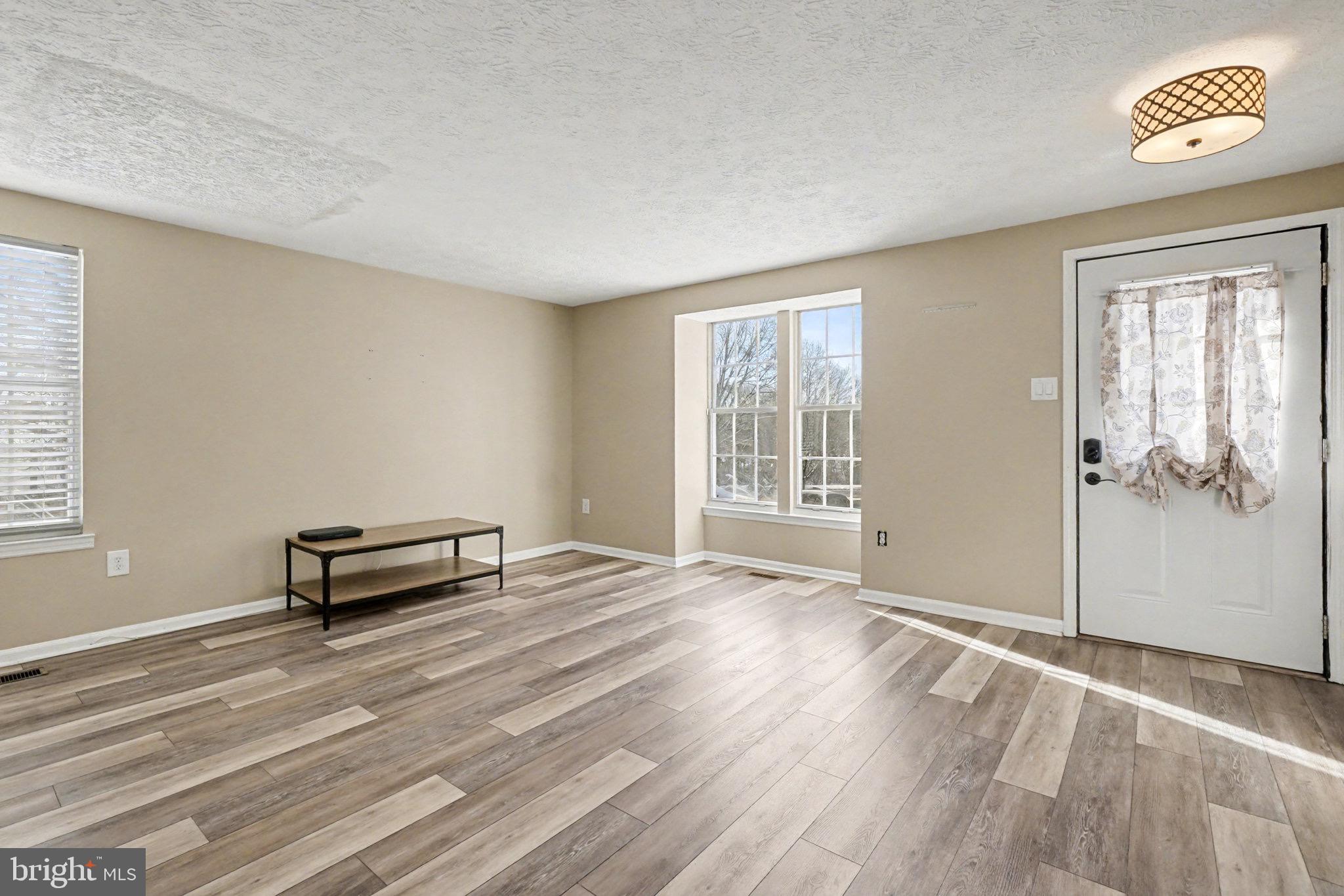 THOMAS RUN - Residential Lease