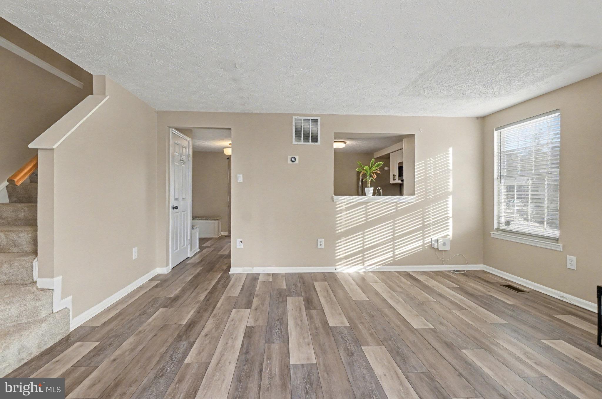 THOMAS RUN - Residential Lease