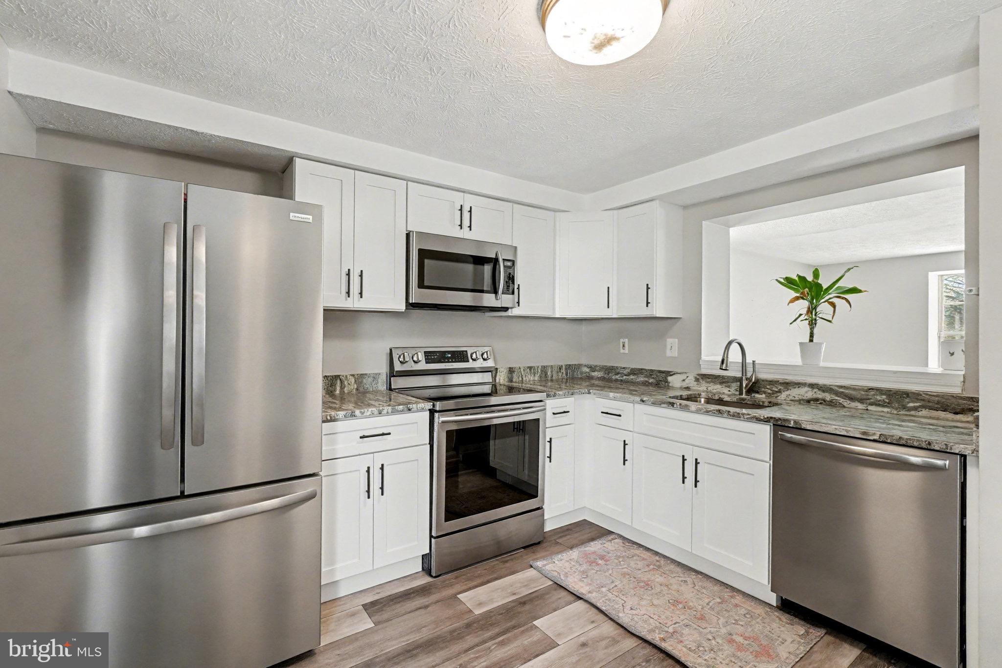 THOMAS RUN - Residential Lease