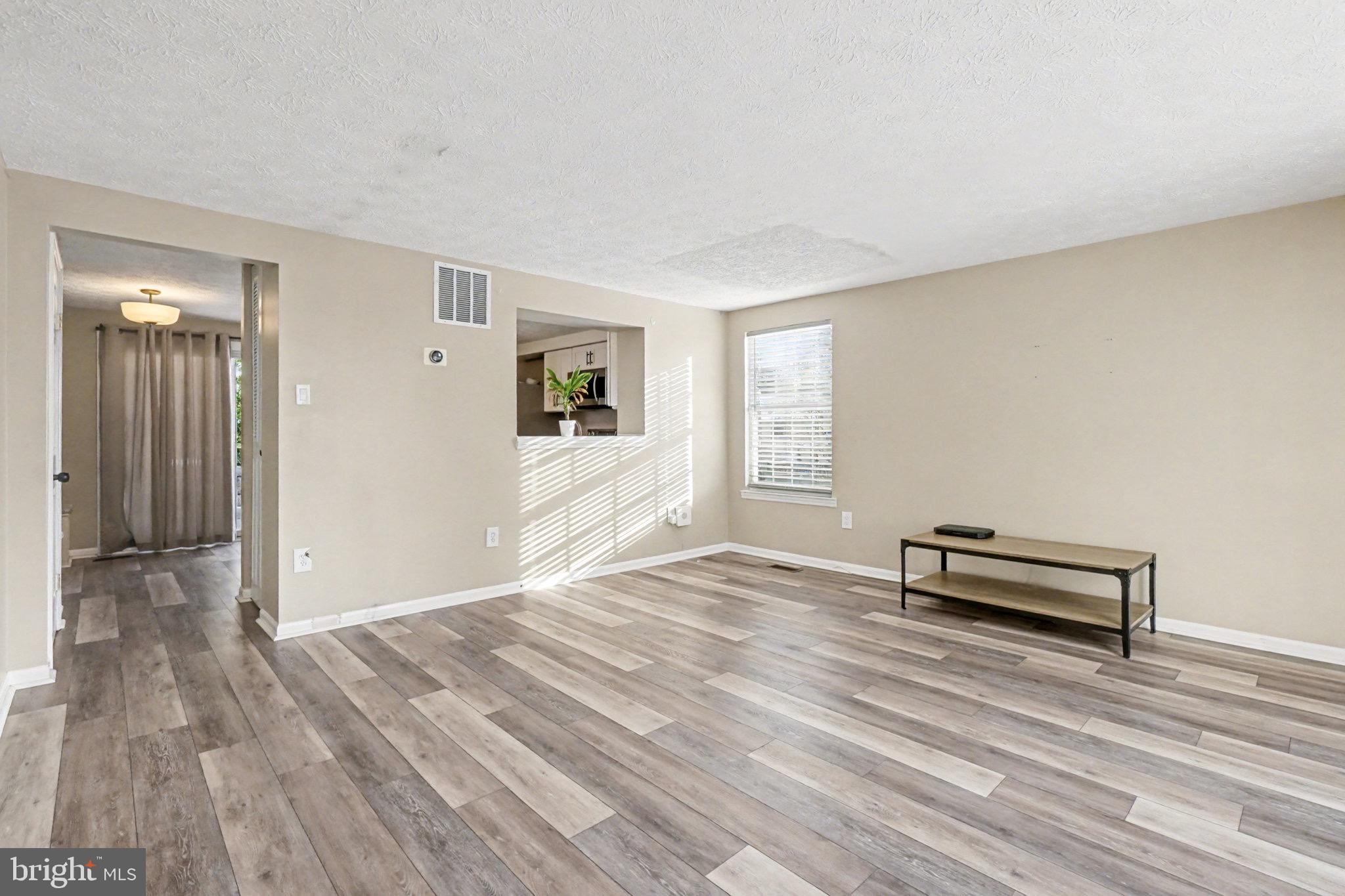 THOMAS RUN - Residential Lease