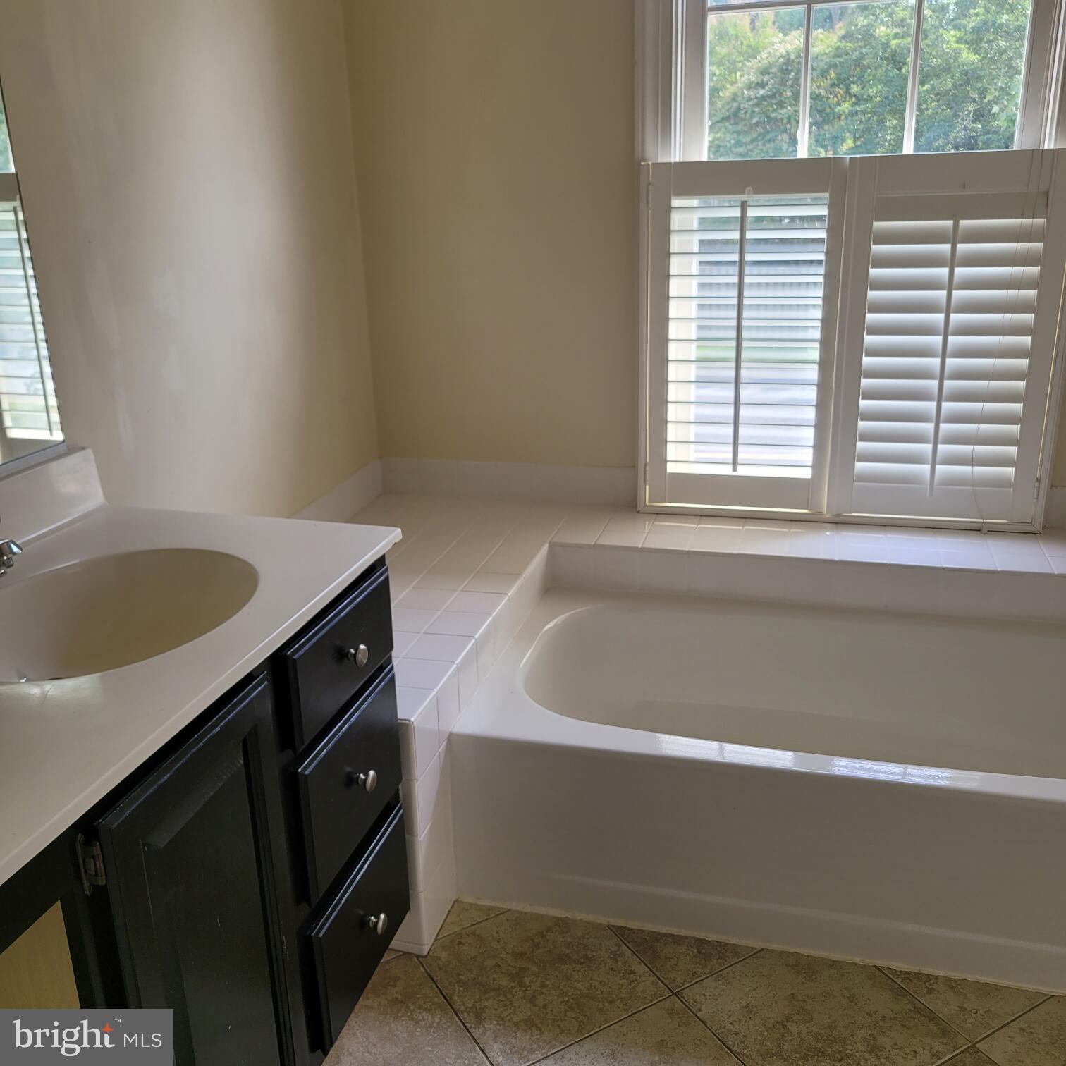 TEMPLE HILLS - Residential Lease