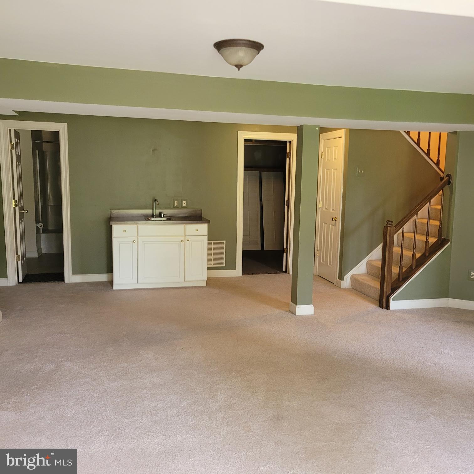 TEMPLE HILLS - Residential Lease