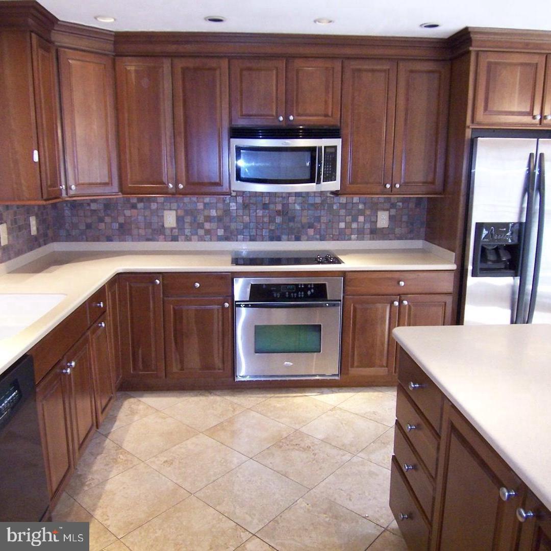 TEMPLE HILLS - Residential Lease