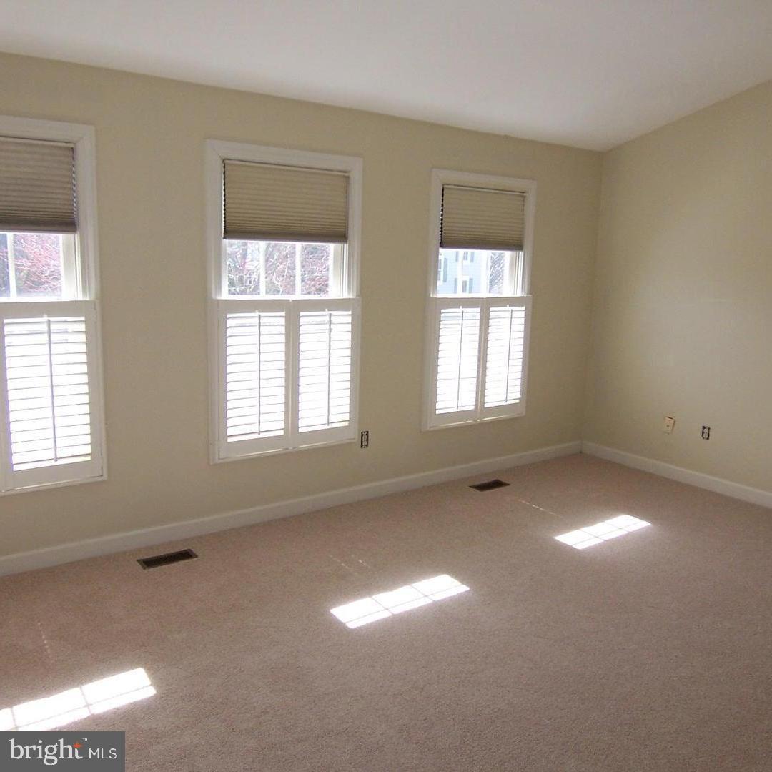 TEMPLE HILLS - Residential Lease