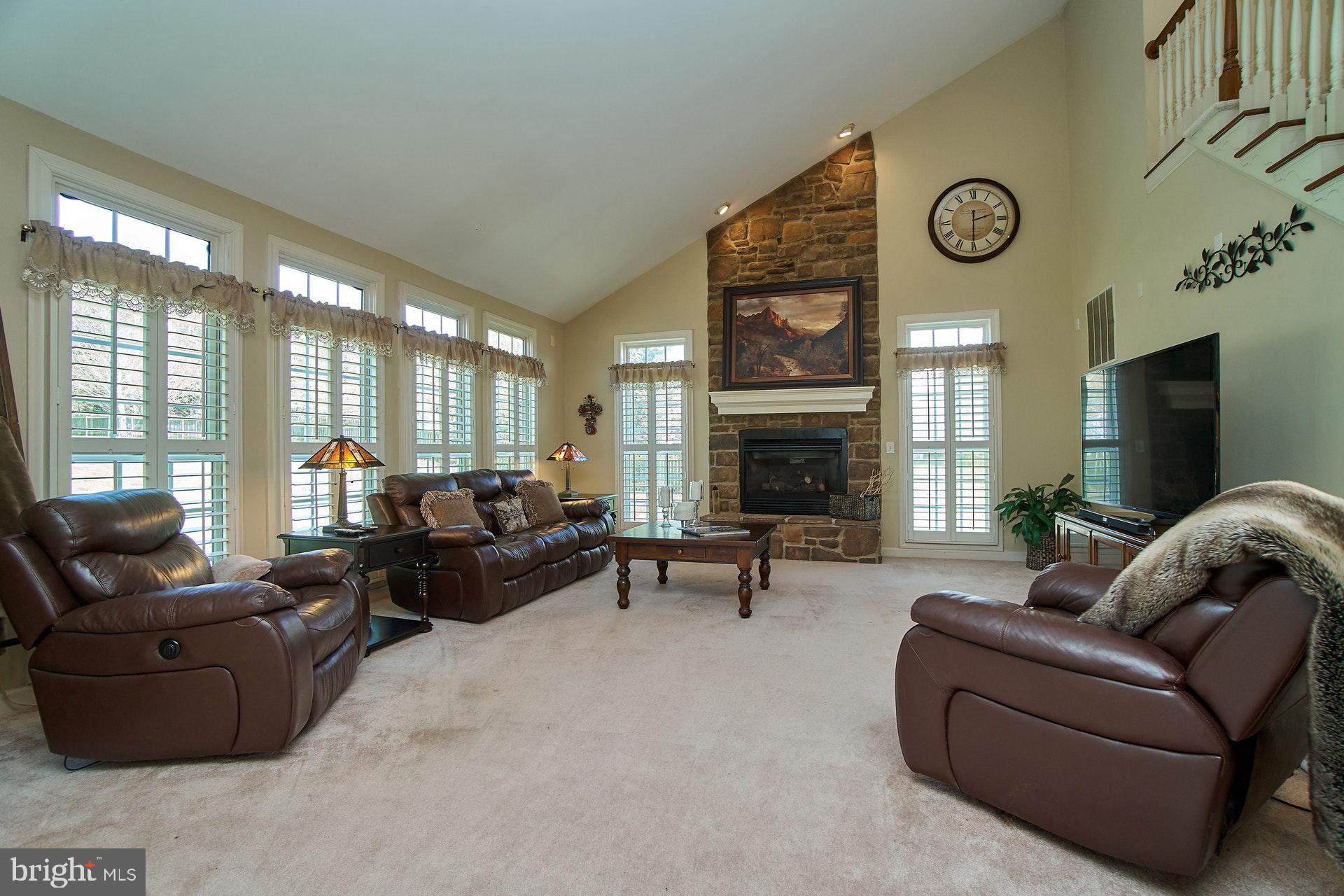 HERITAGE FARMS - Residential