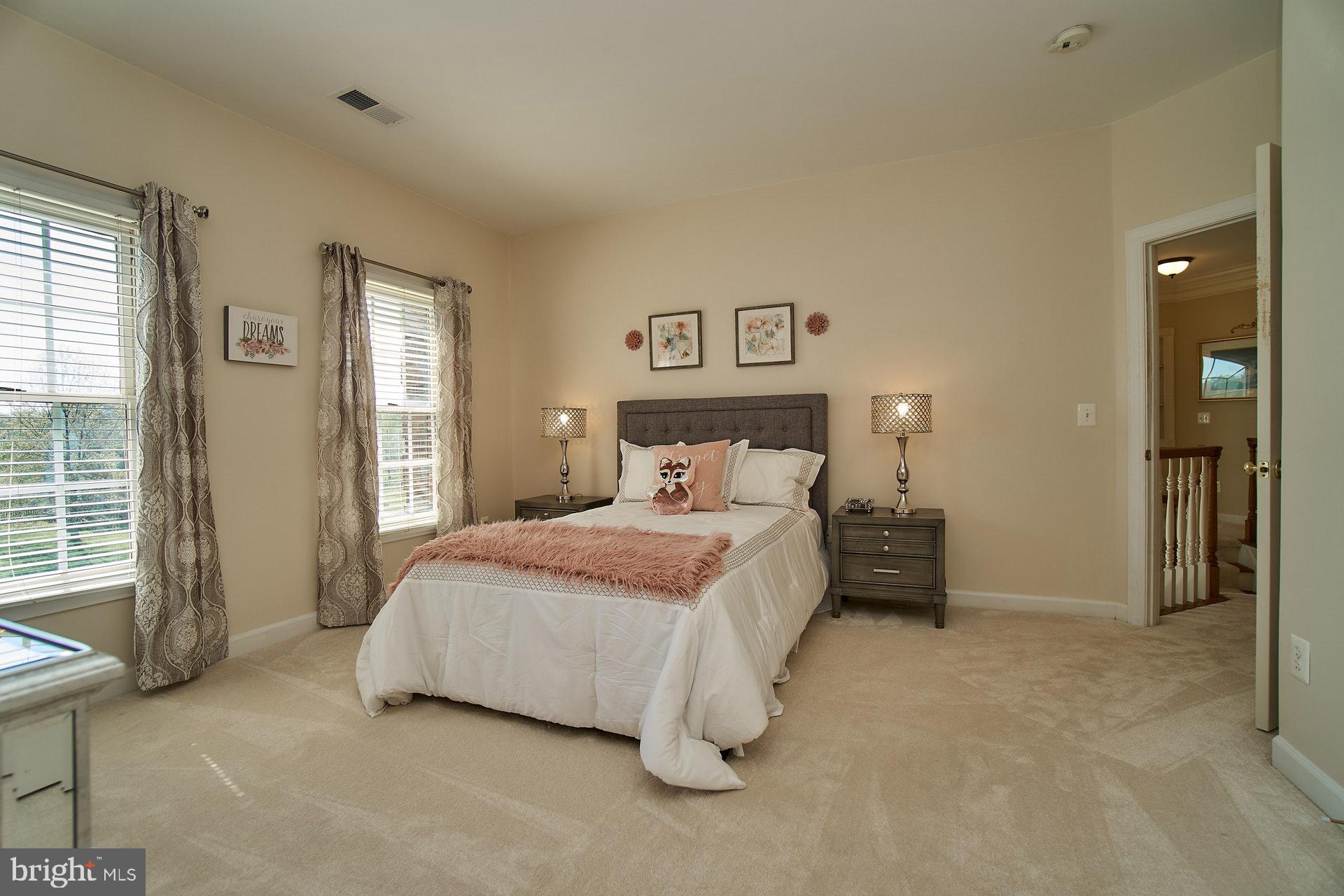 HERITAGE FARMS - Residential