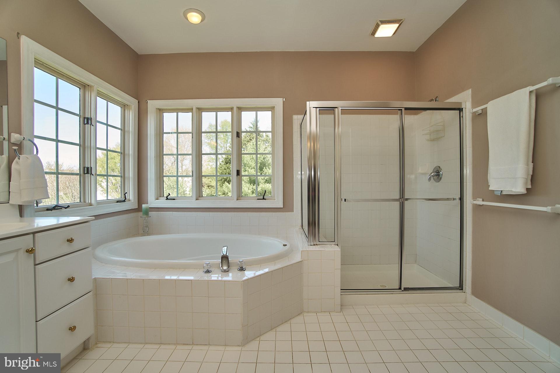 HERITAGE FARMS - Residential