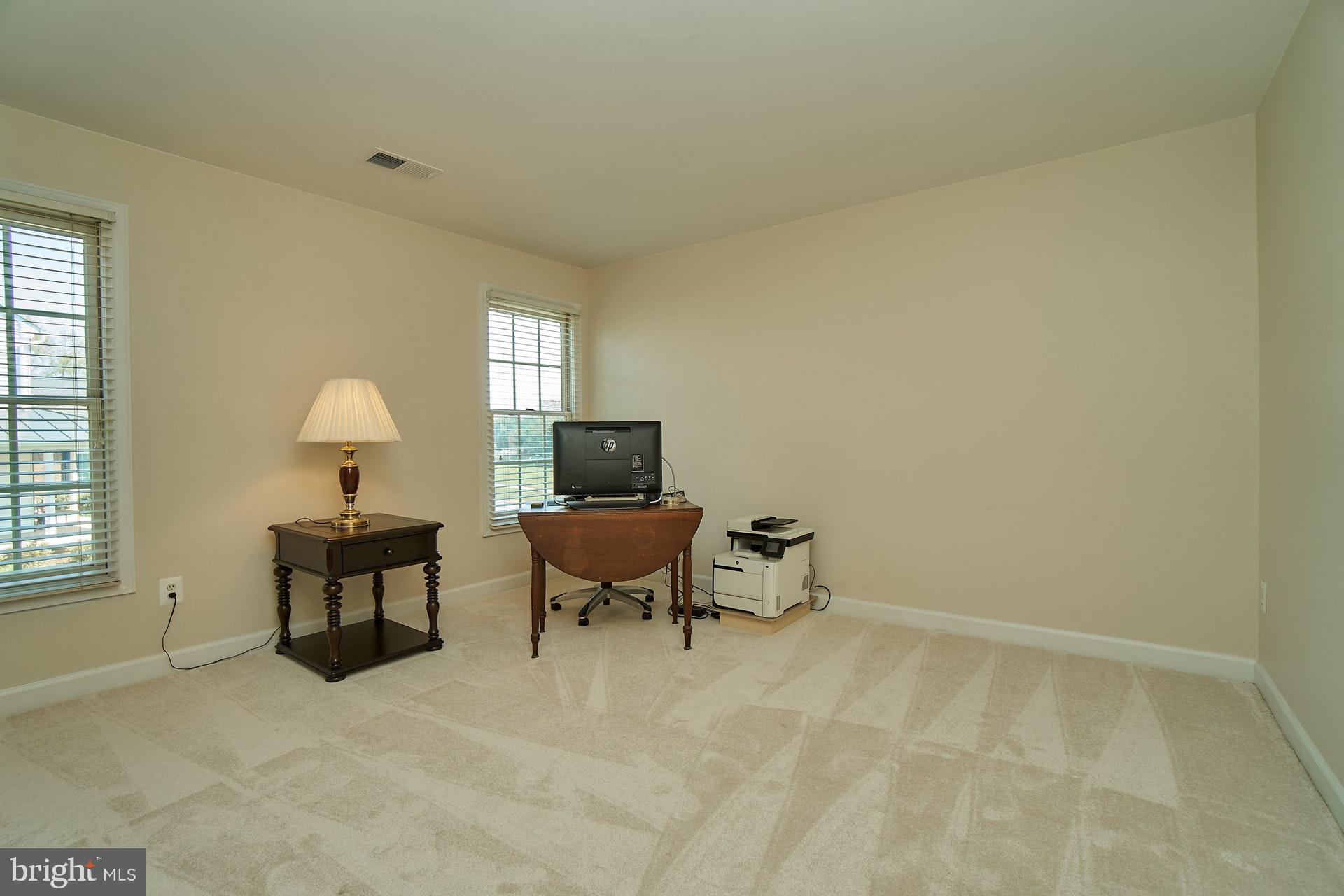 HERITAGE FARMS - Residential