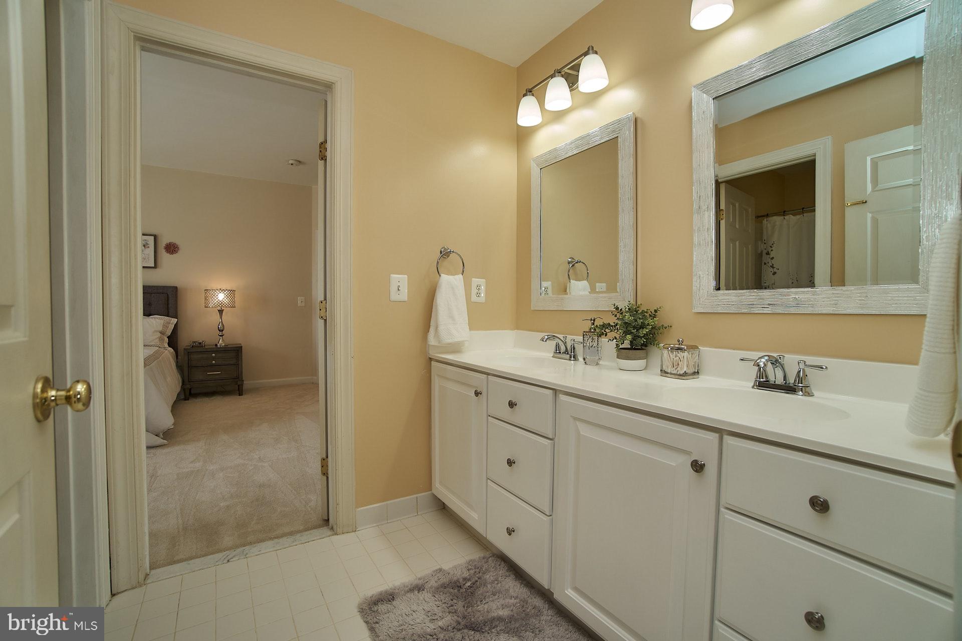 HERITAGE FARMS - Residential