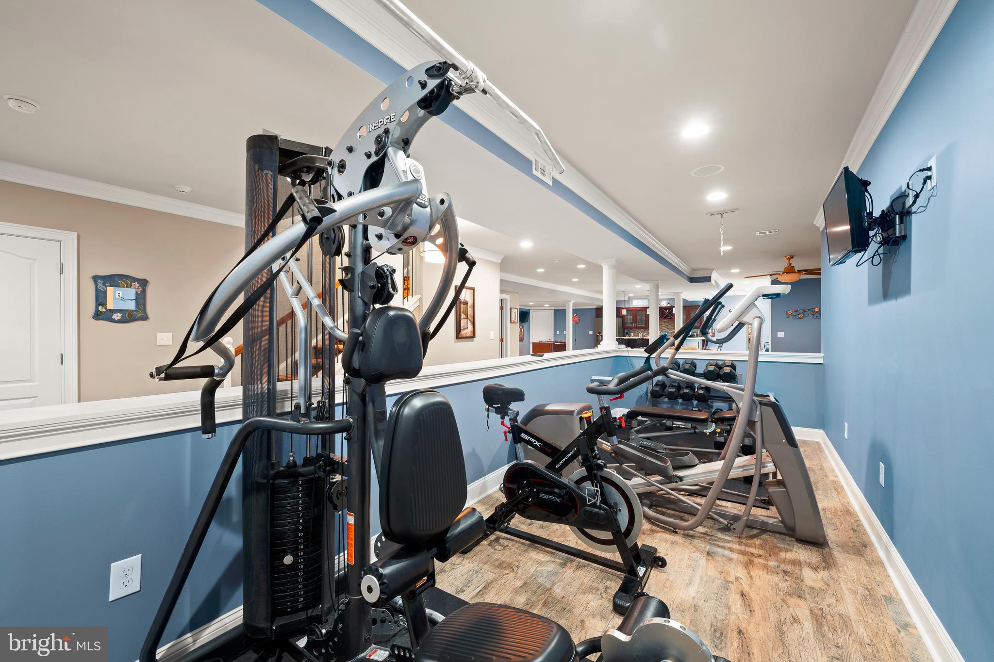 HILLTOWN - Residential