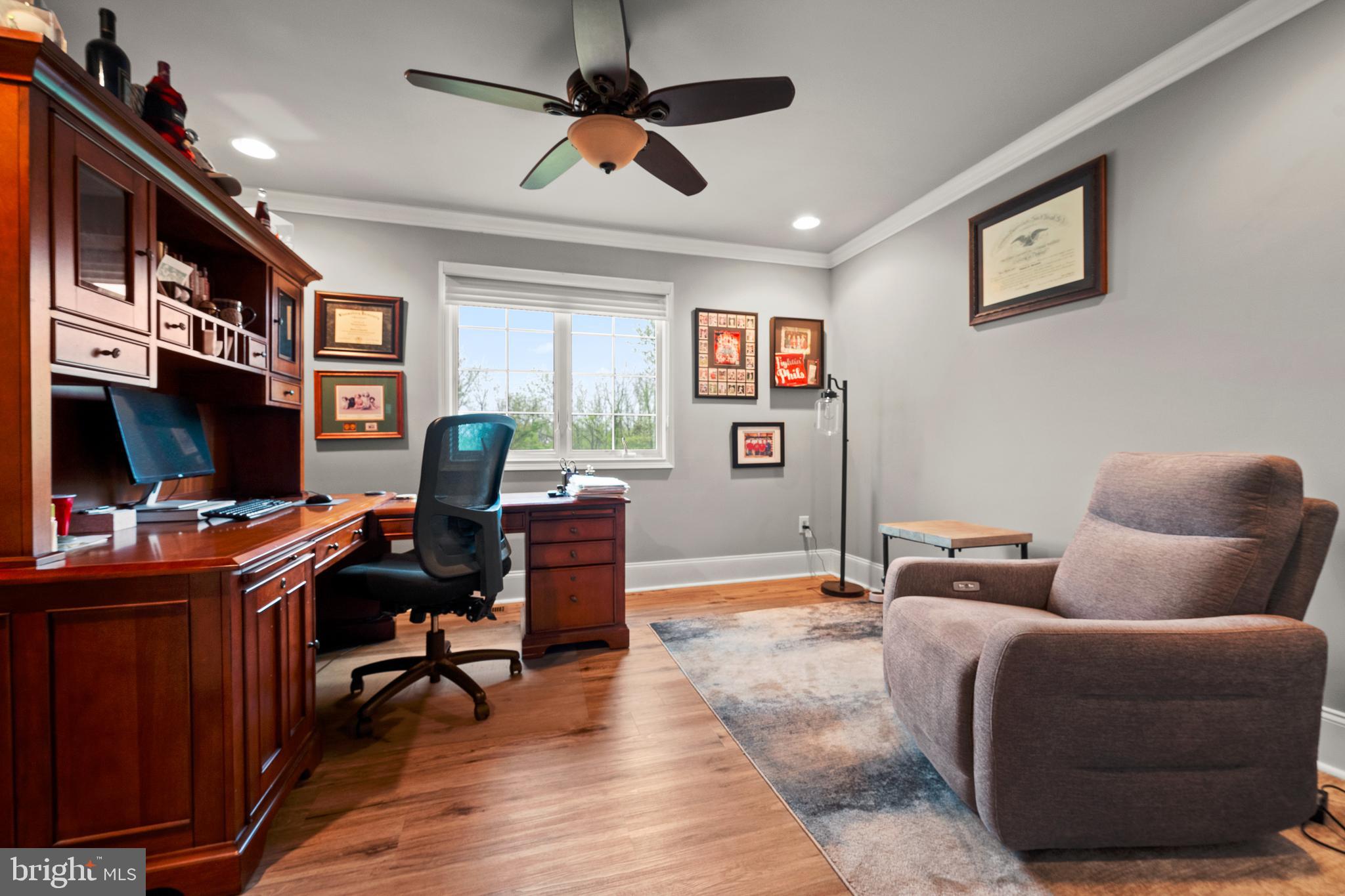 HILLTOWN - Residential