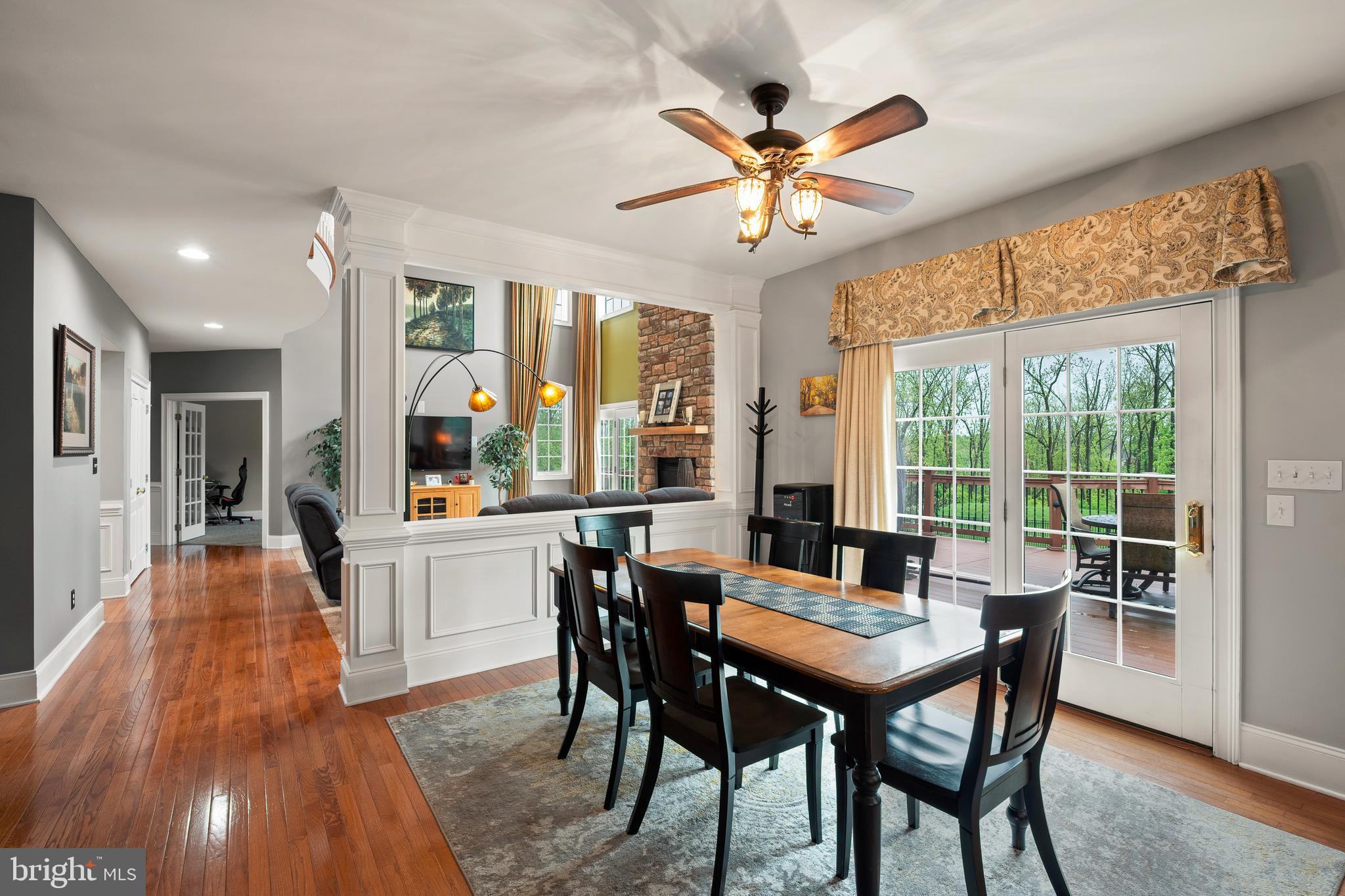 HILLTOWN - Residential