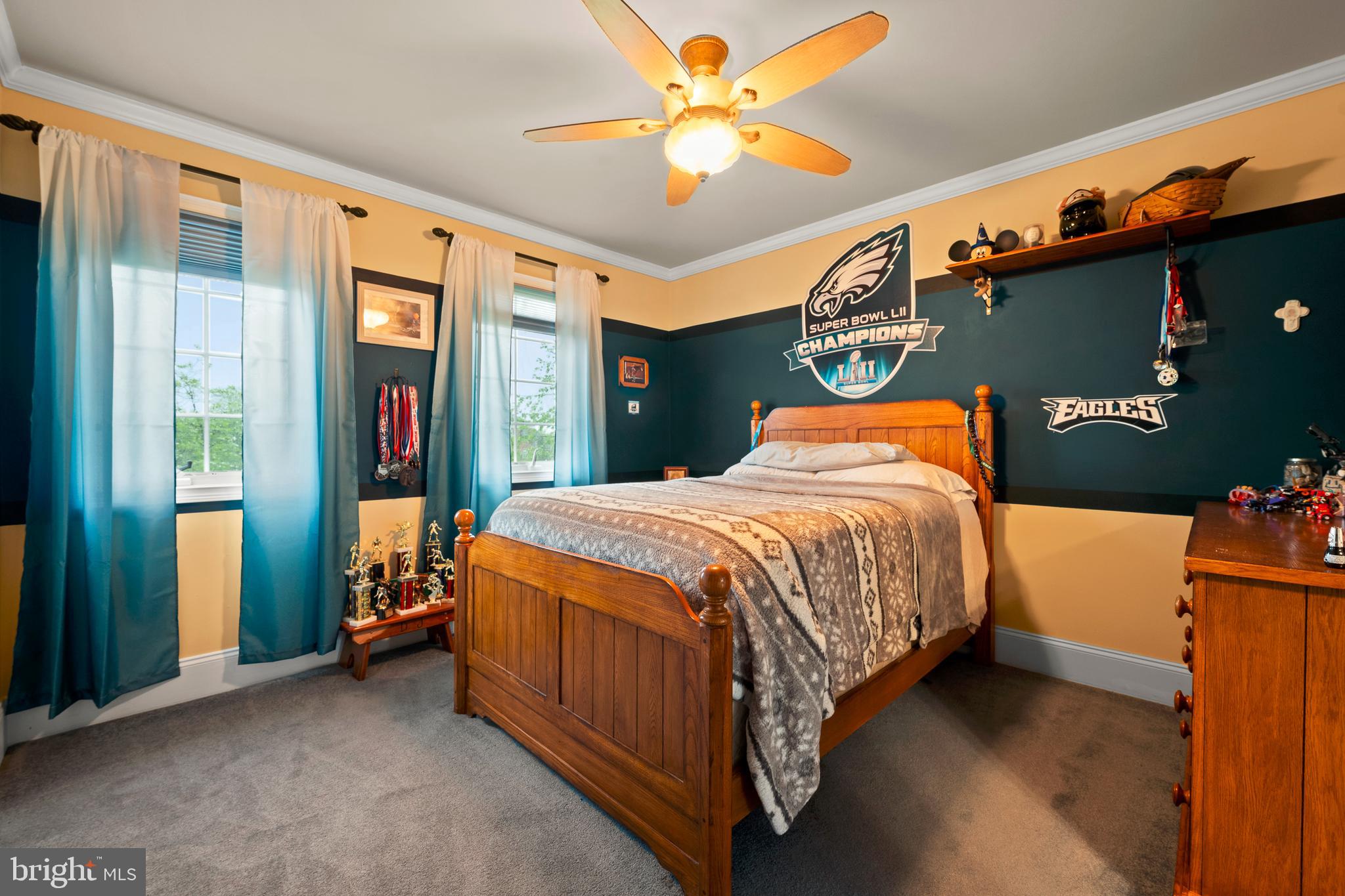 HILLTOWN - Residential