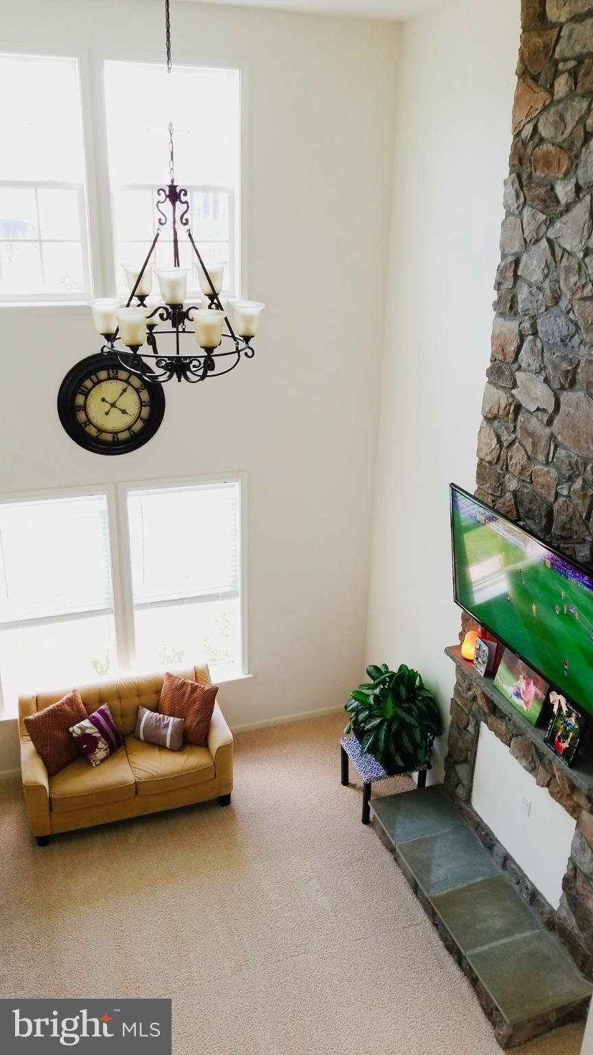 LAKELAND PLACE - Residential Lease