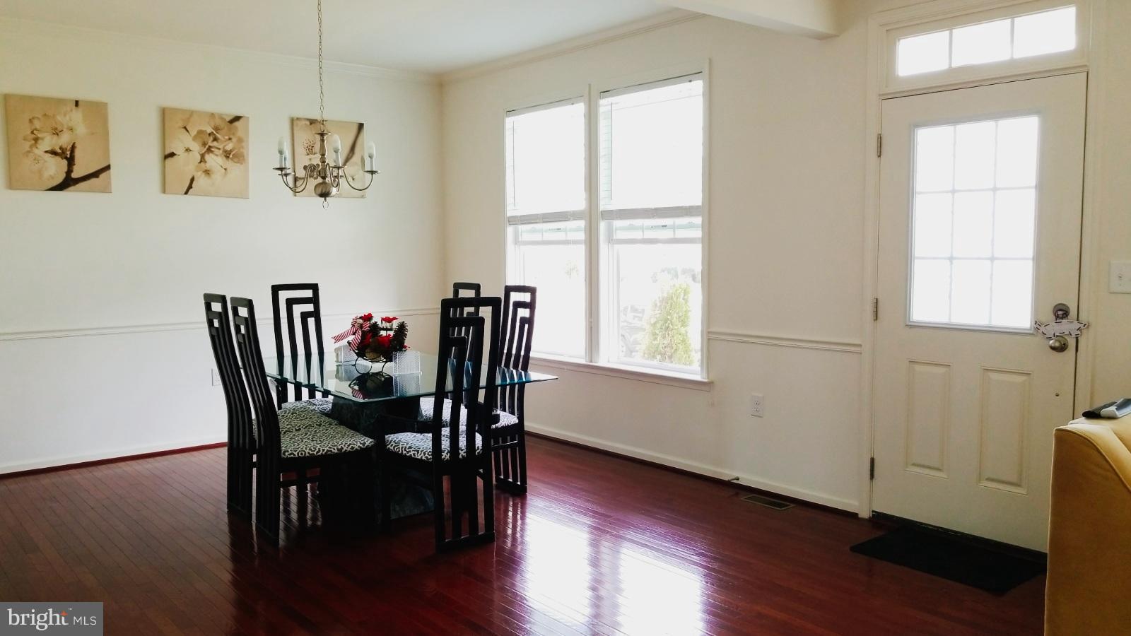 LAKELAND PLACE - Residential Lease