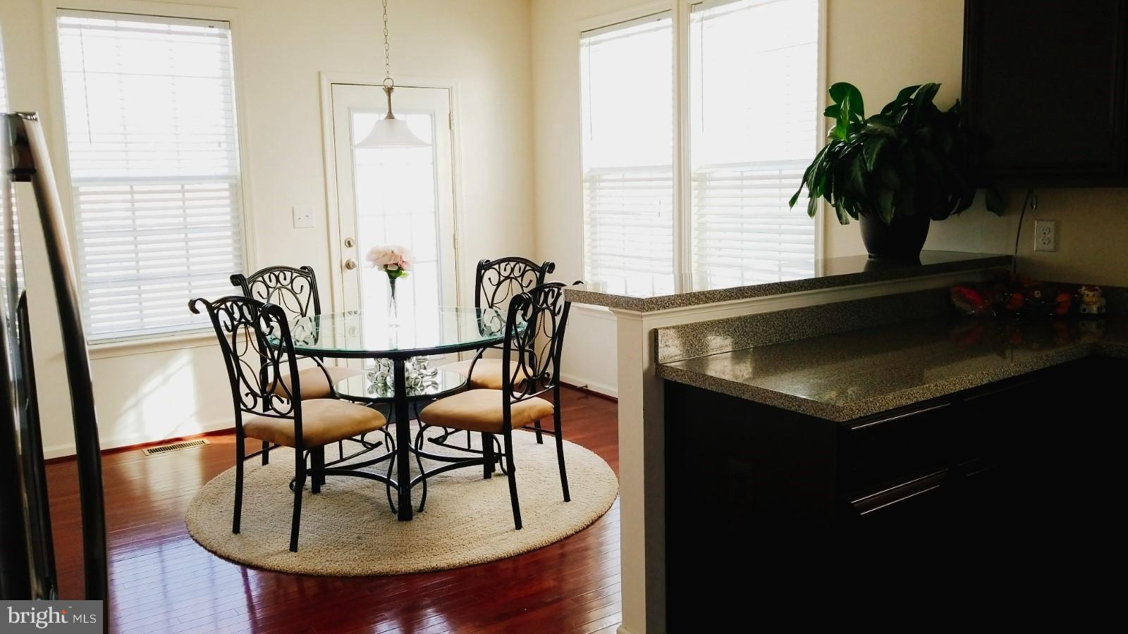 LAKELAND PLACE - Residential Lease