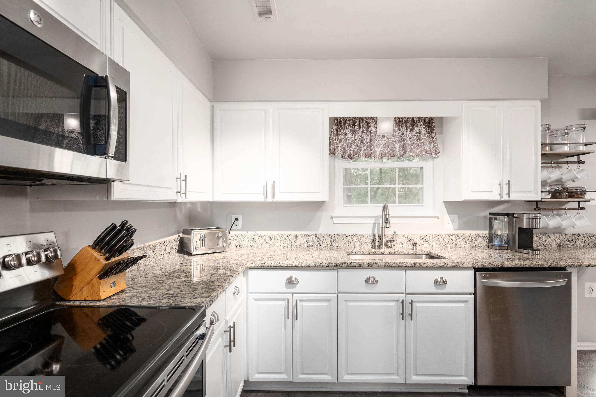 LAKE RIDGE - Residential