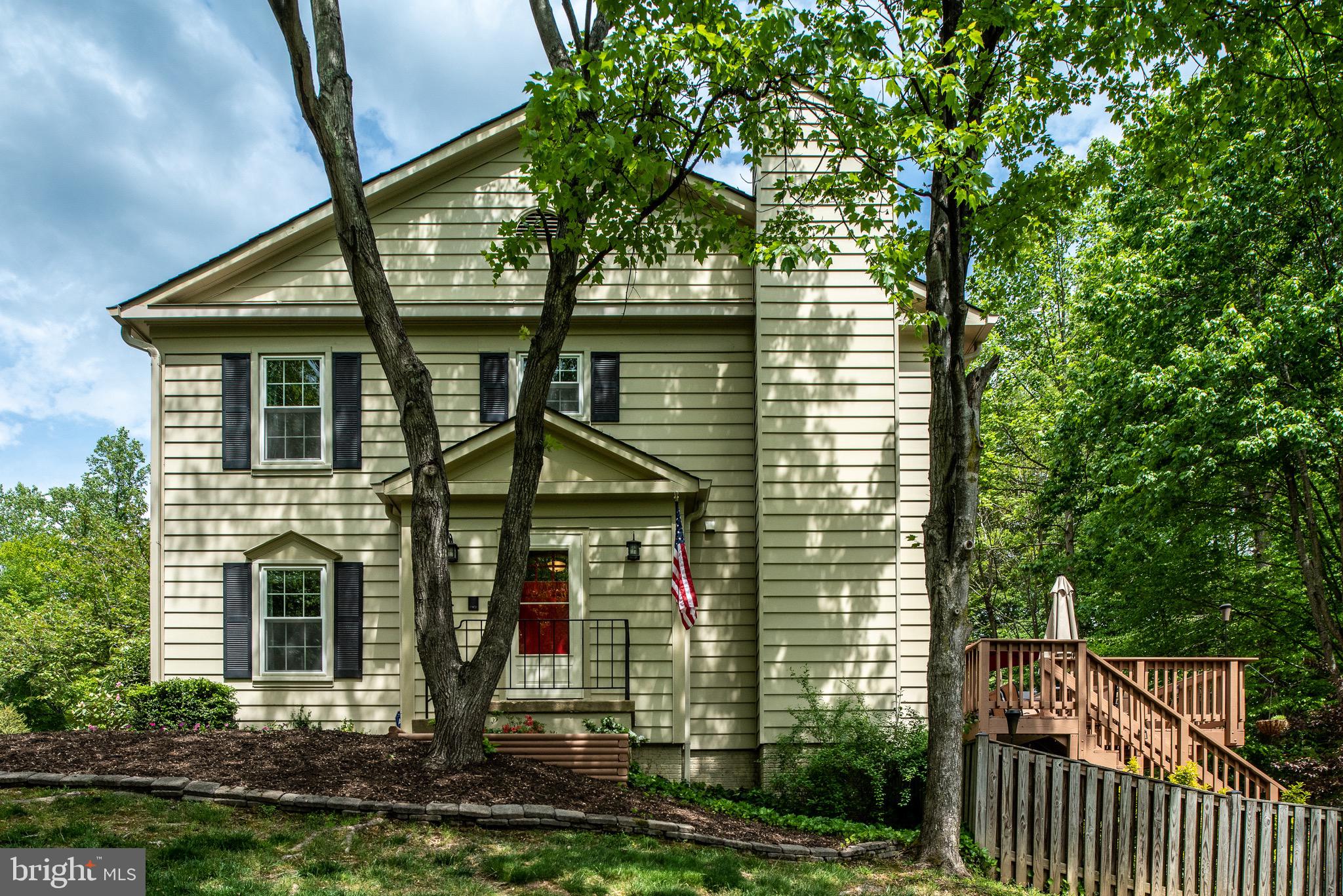 LAKE RIDGE - Residential