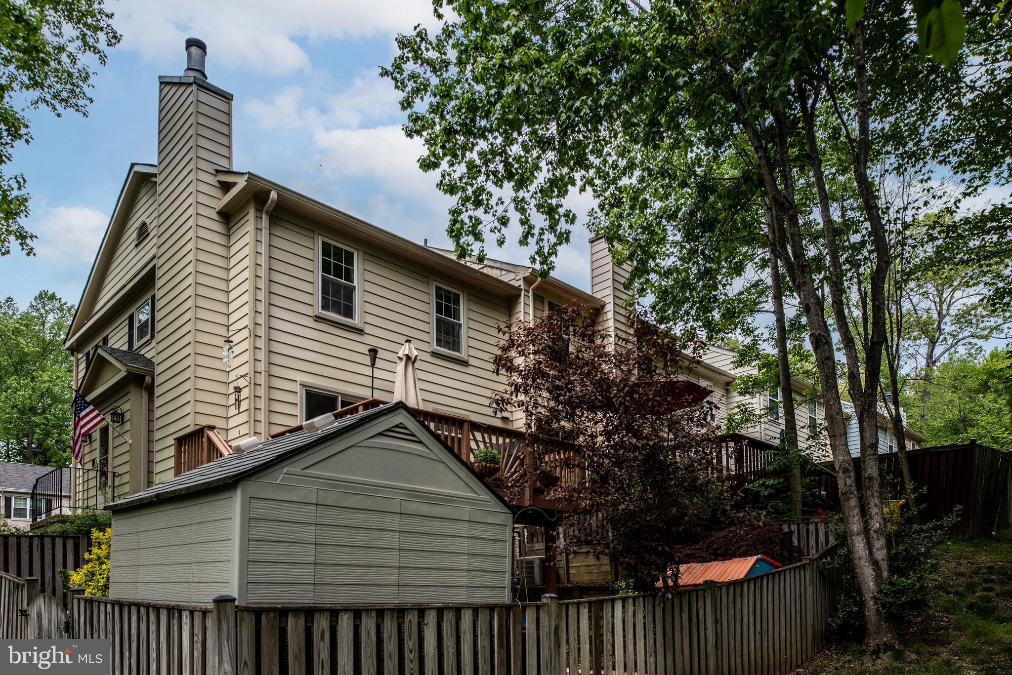 LAKE RIDGE - Residential
